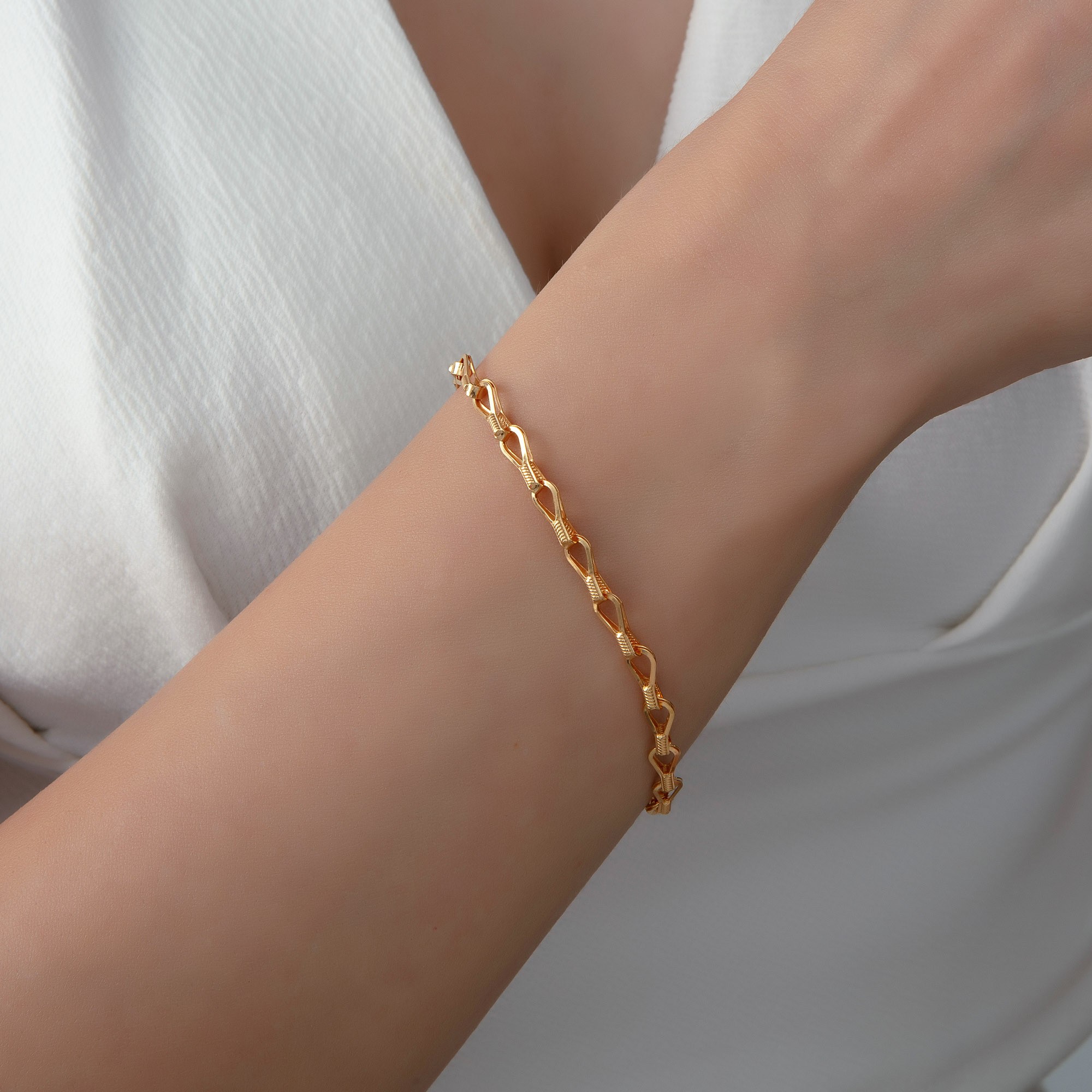 Loop Bracelet