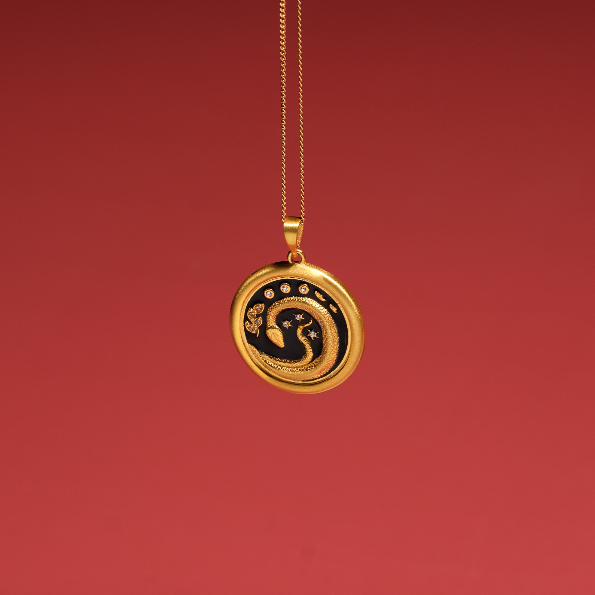 The Snake Pendant 