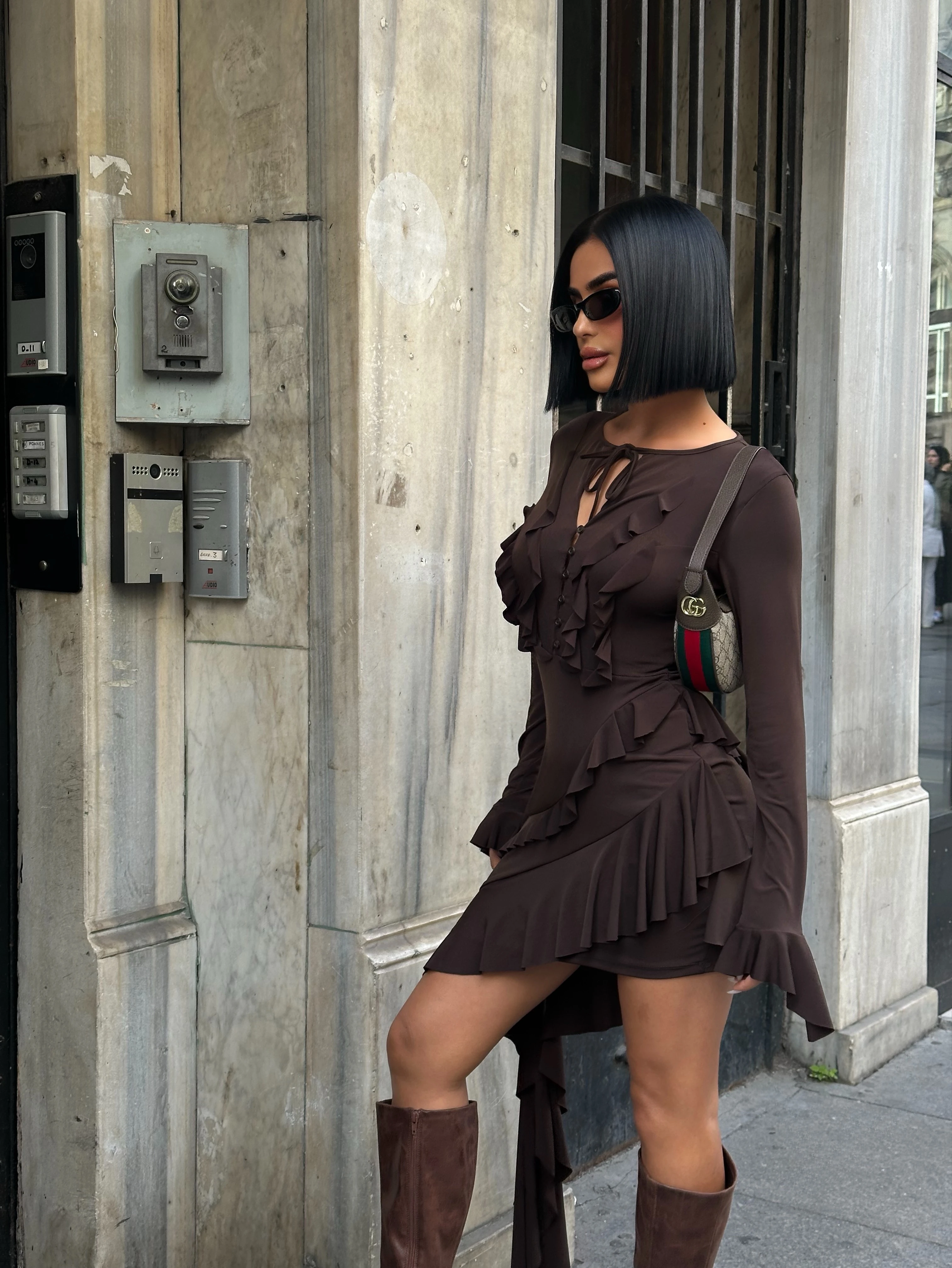 Fırfır Detaylı Acı Kahve Asimetrik Elbise GLM-622