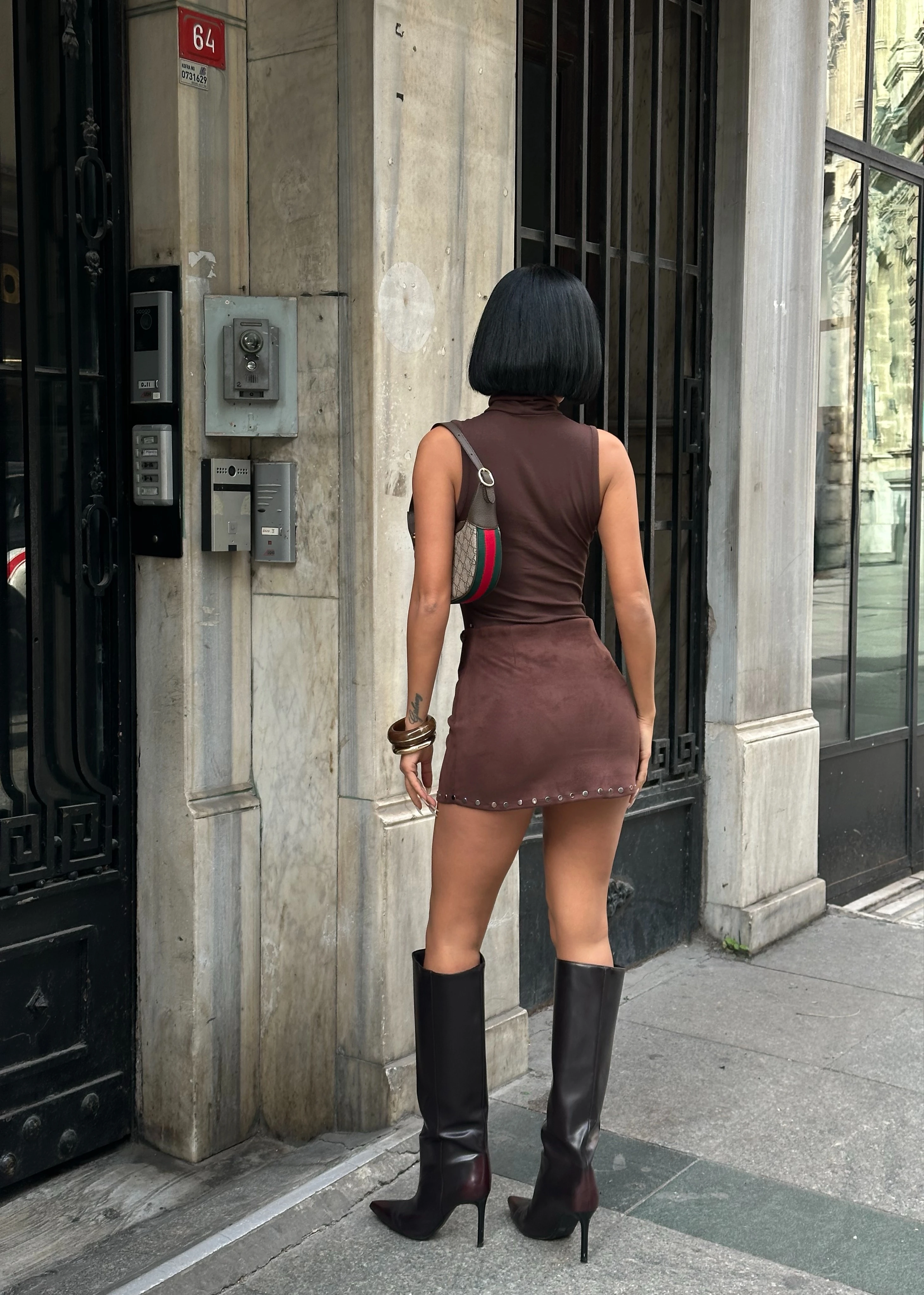 Kuş Gözü Detay Süet Acı Kahve Mini Etek GLM-627