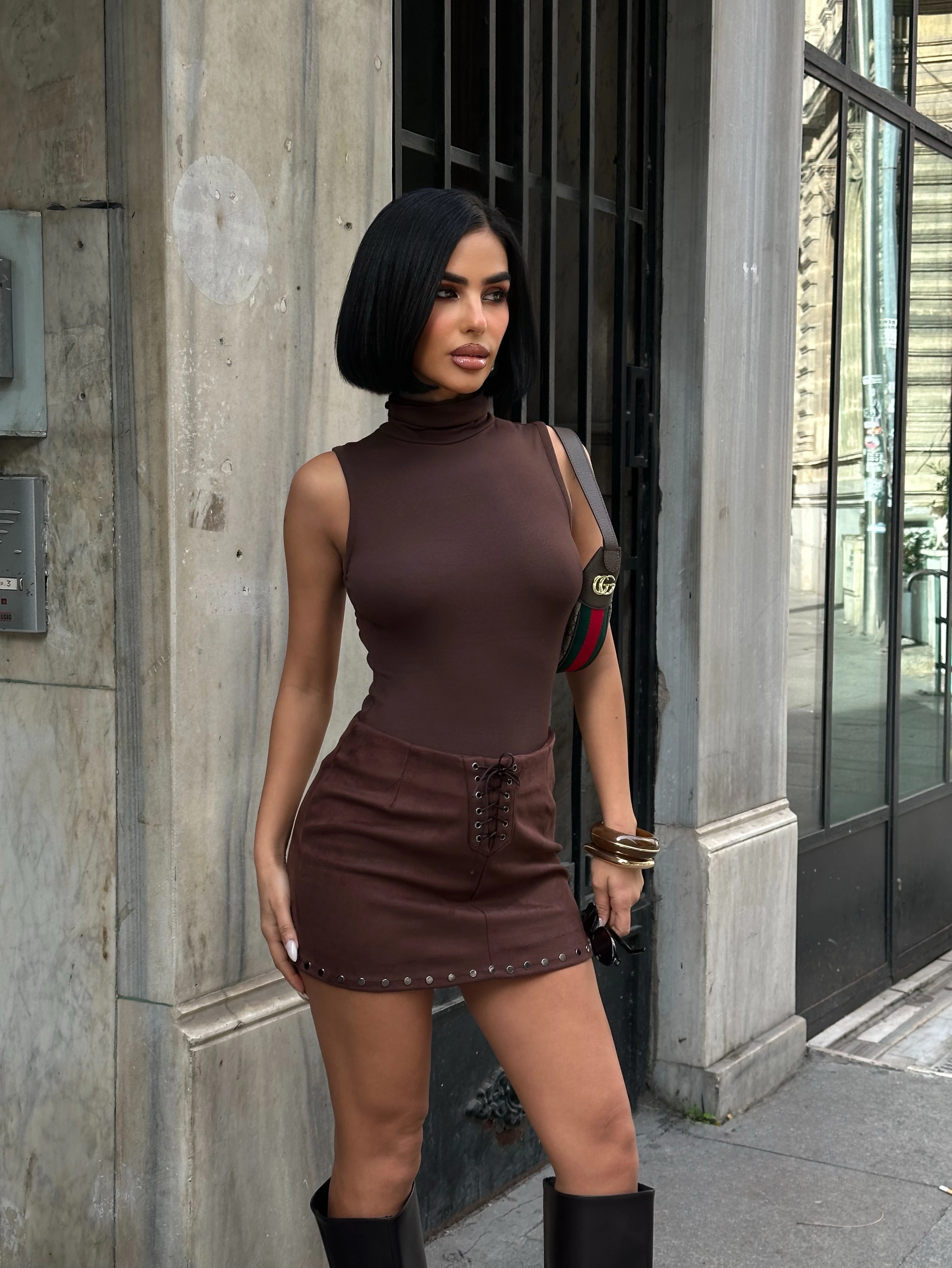 Kuş Gözü Detay Süet Acı Kahve Mini Etek GLM-627