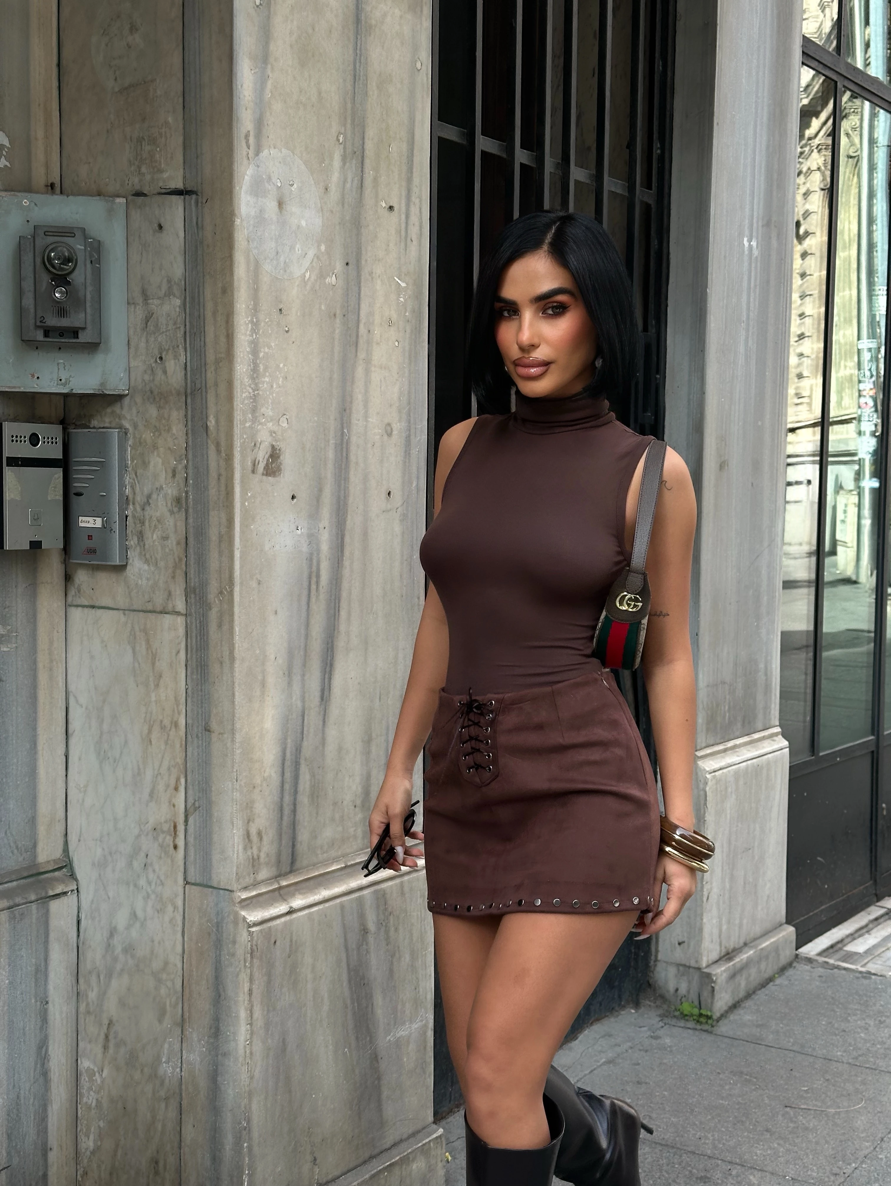 Kuş Gözü Detay Süet Acı Kahve Mini Etek GLM-627