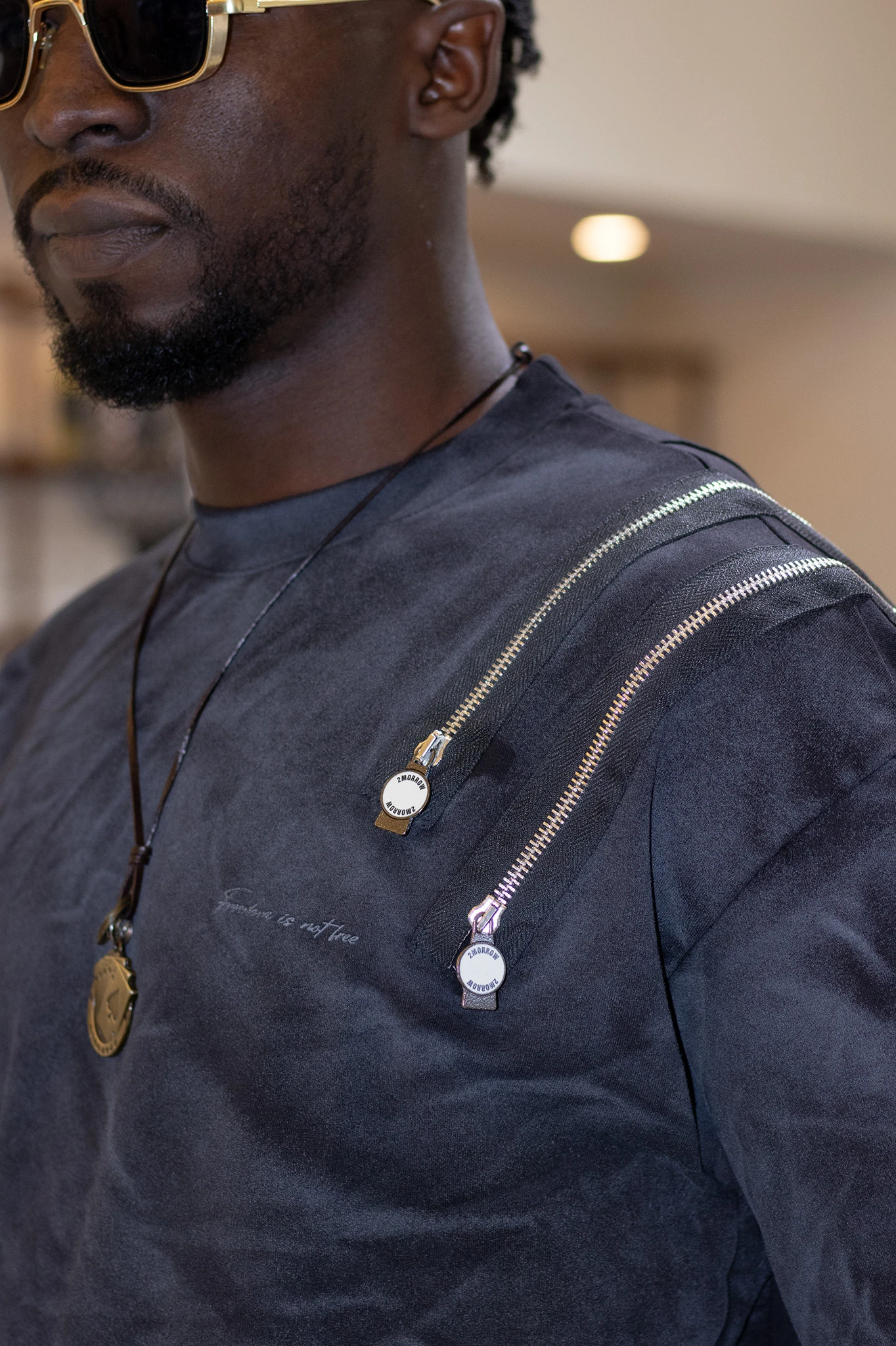 Omuz Fermuar Detaylı Oversize T-Shirt