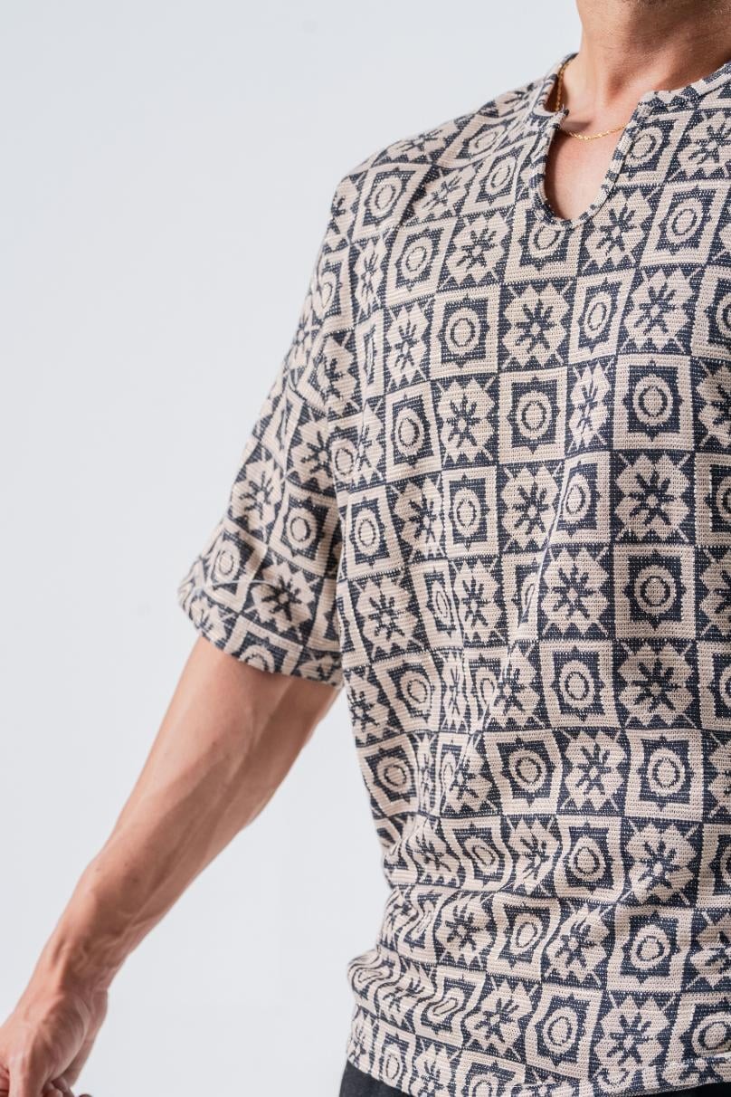 Armut Yaka Desenli Keten Tshirt