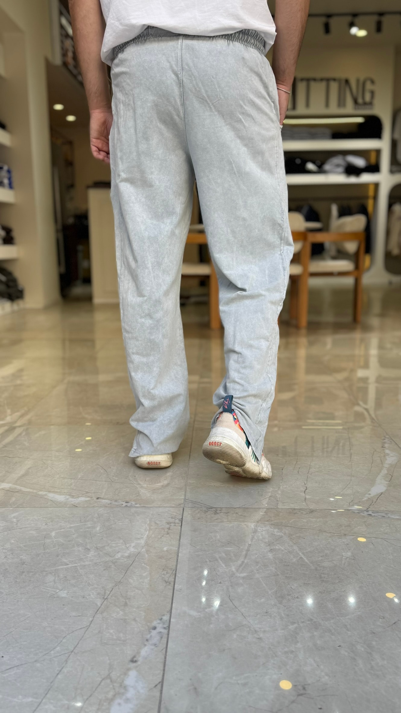Yırtmaç Detaylı Baggy Eşofman Altı
