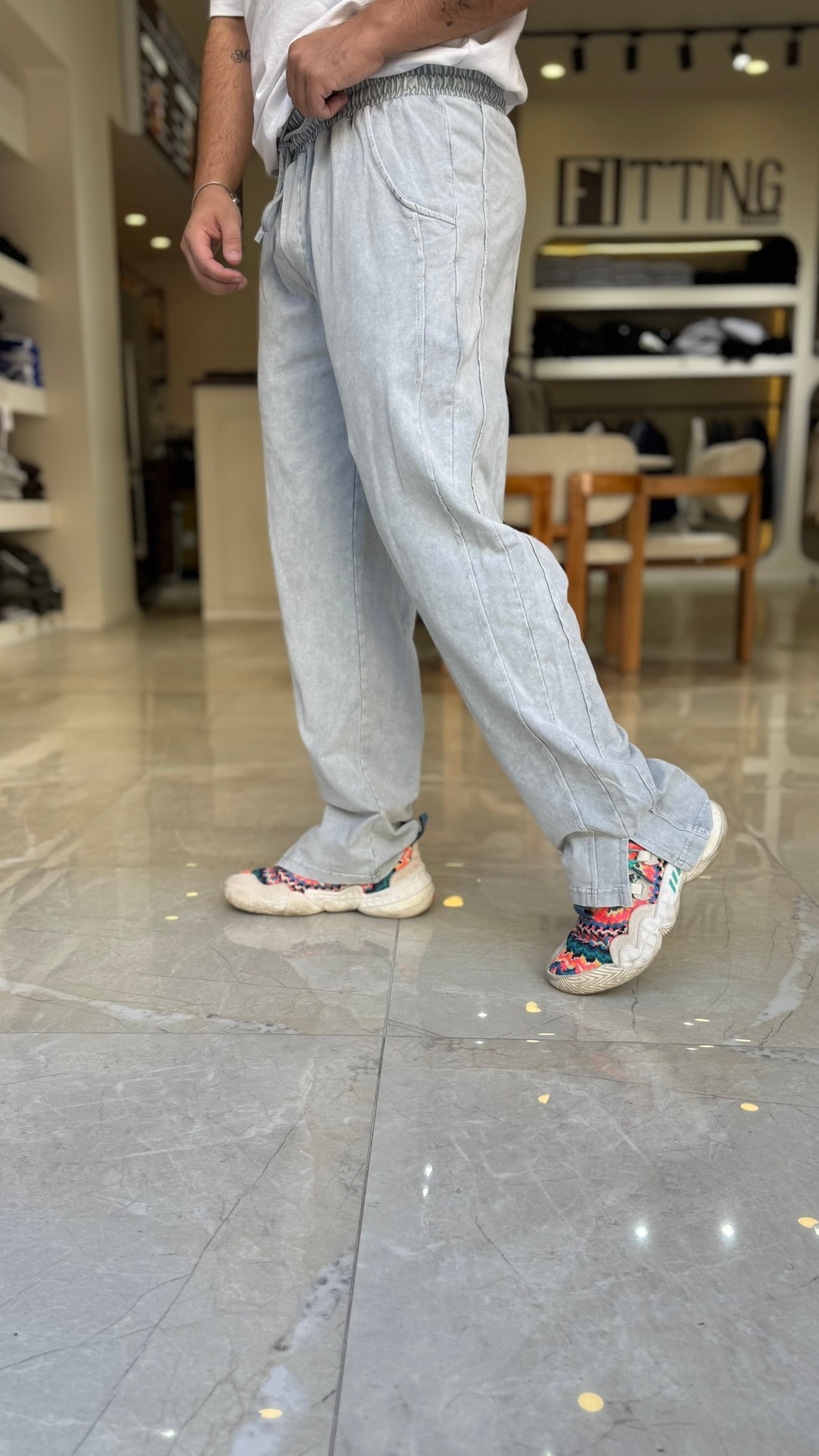 Yırtmaç Detaylı Baggy Eşofman Altı