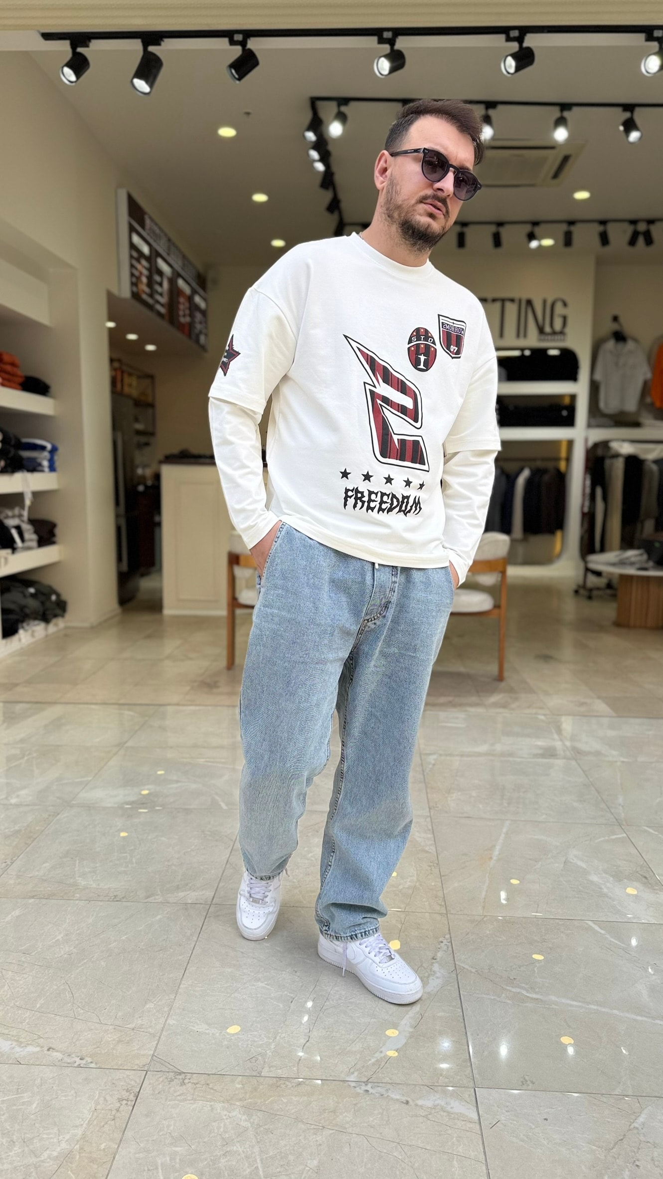 Freedoom Baskılı Kol Detaylı Sweat 