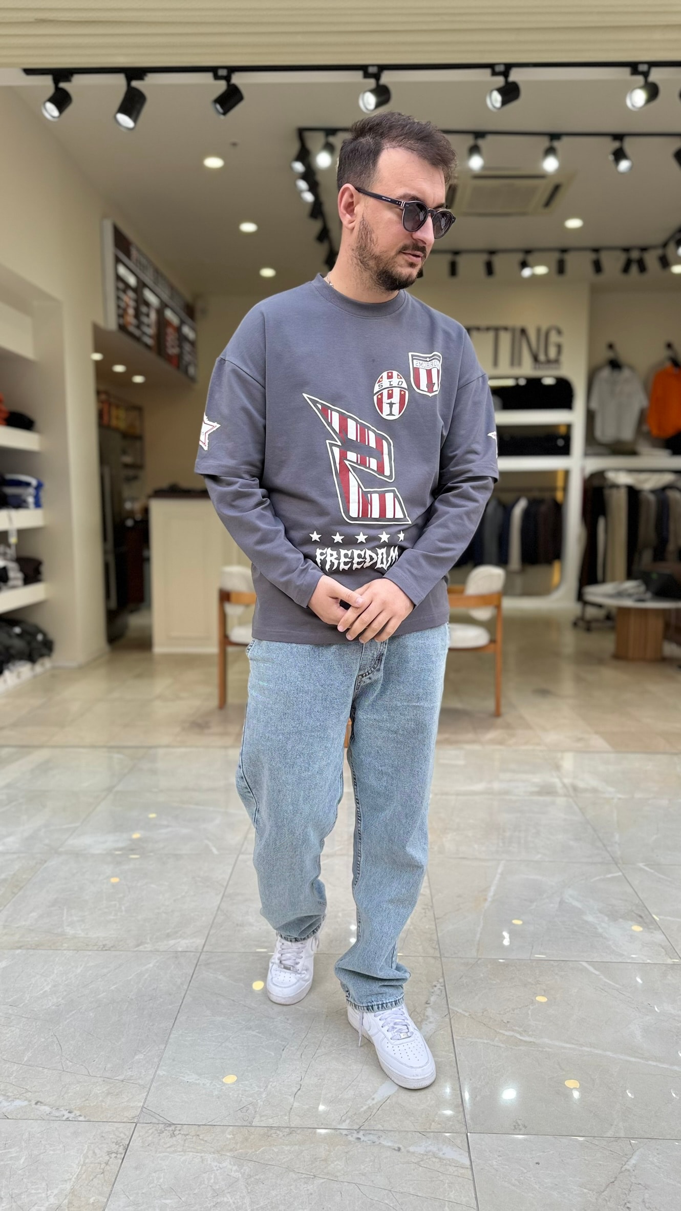 Freedoom Baskılı Kol Detaylı Sweat 