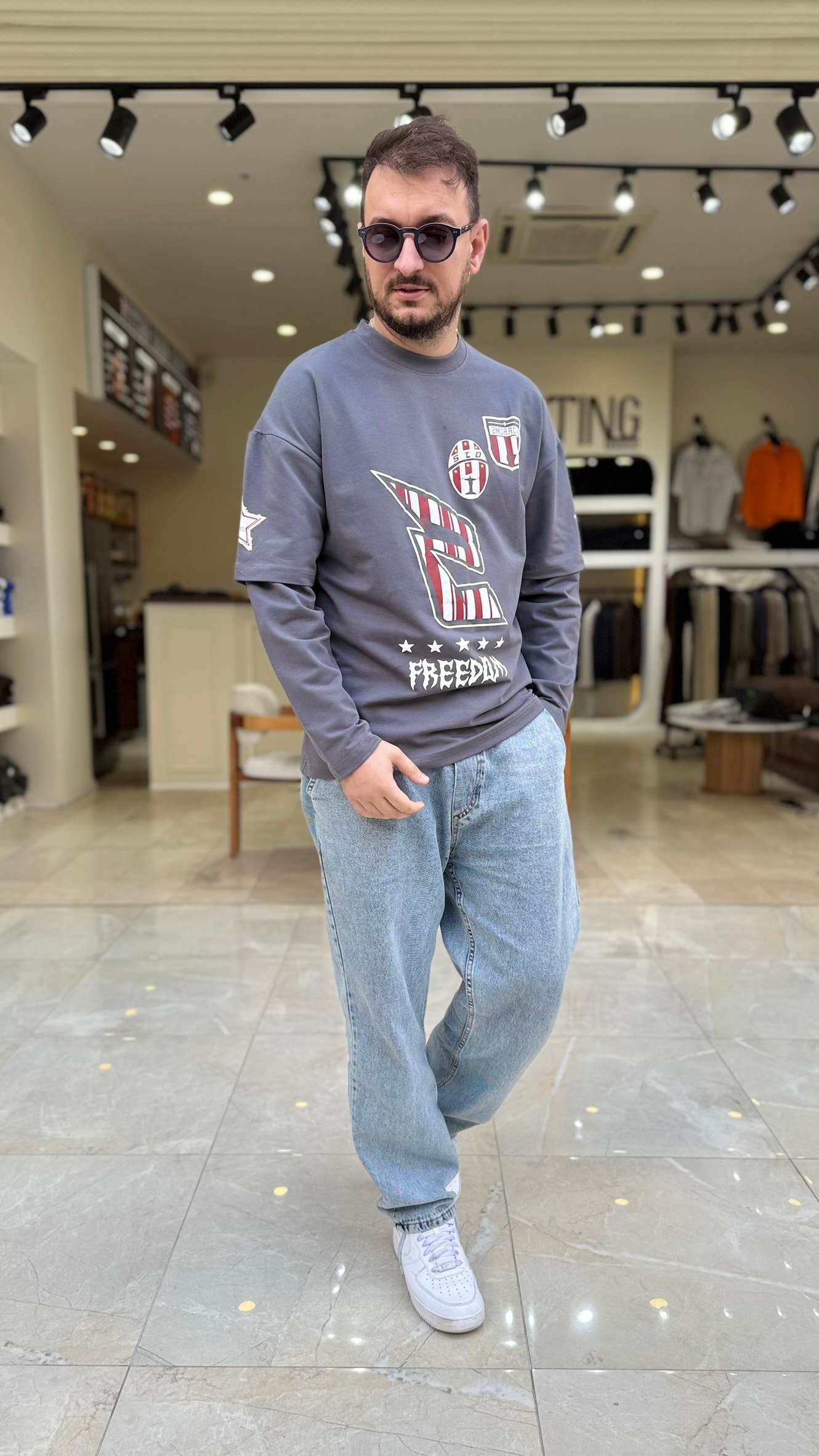 Freedoom Baskılı Kol Detaylı Sweat 