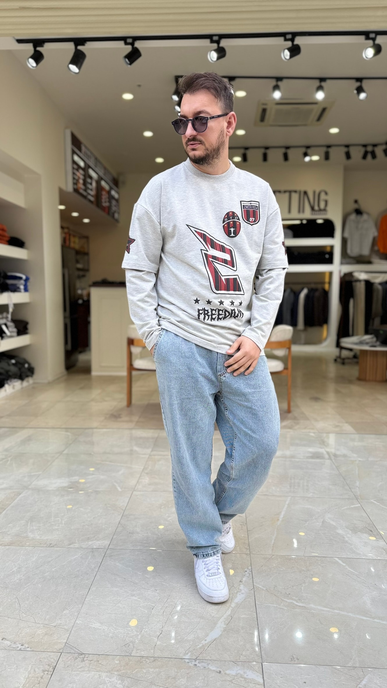 Freedoom Baskılı Kol Detaylı Sweat 
