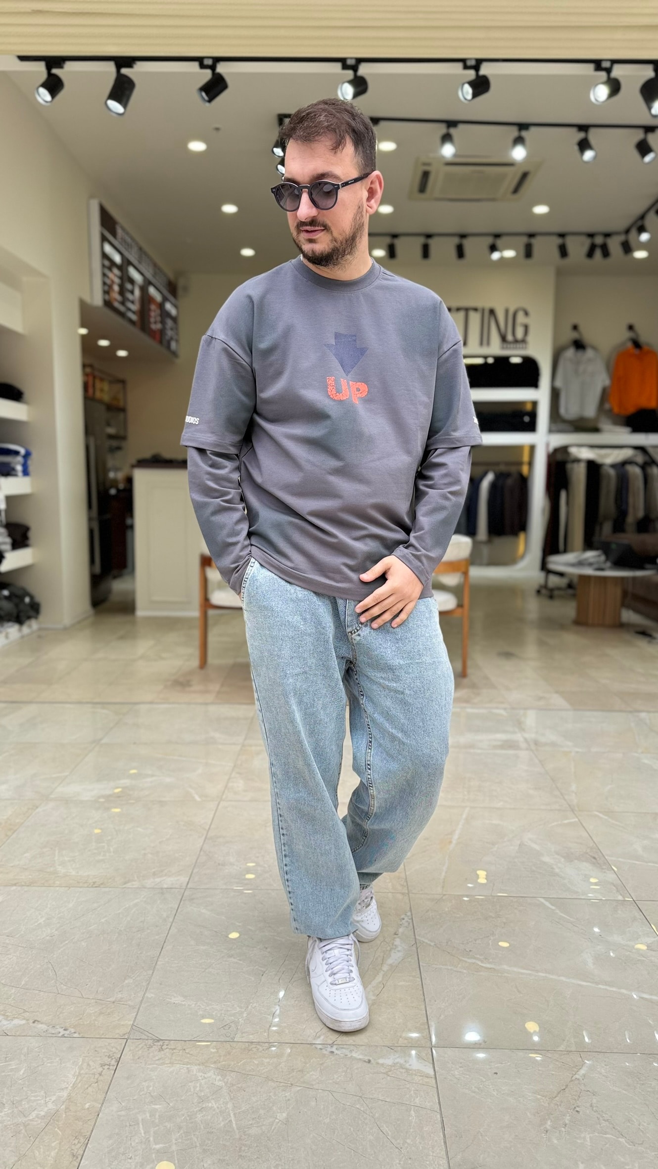 Up Baskılı Kol Detaylı Sweat 