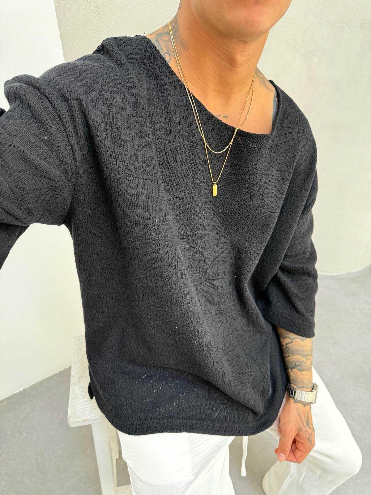 Açık Yaka Çiçek Desenli Triko Tshirt