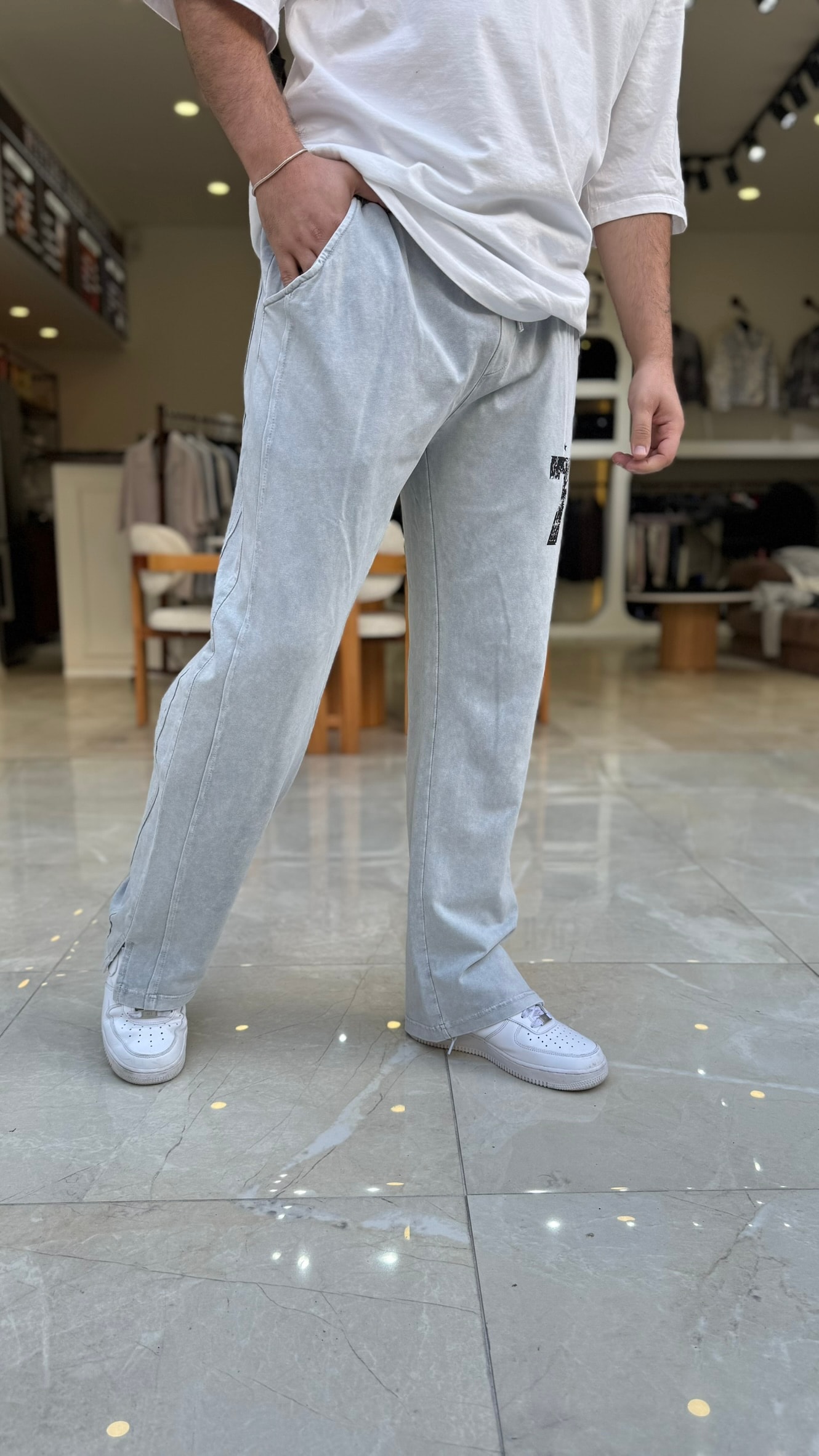 Yırtmaç Detaylı Baggy Eşofman Altı