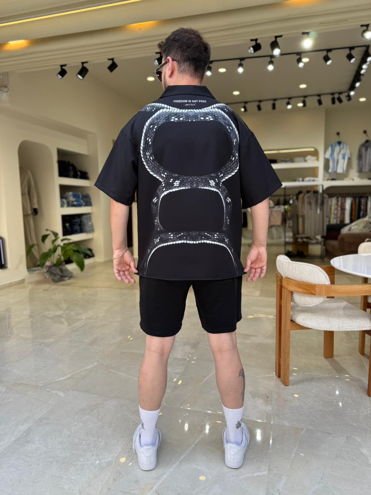 Oversize Nakışlı Gömlek
