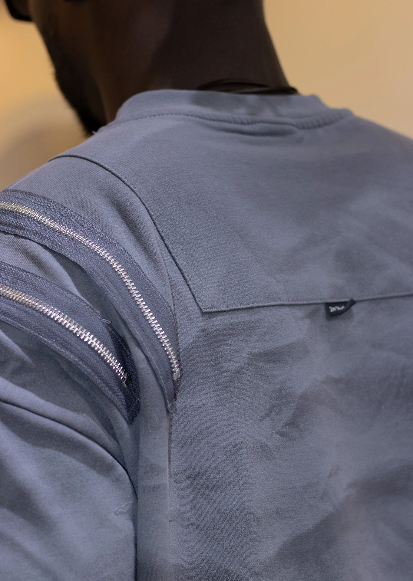 Omuz Fermuar Detaylı Oversize T-Shirt