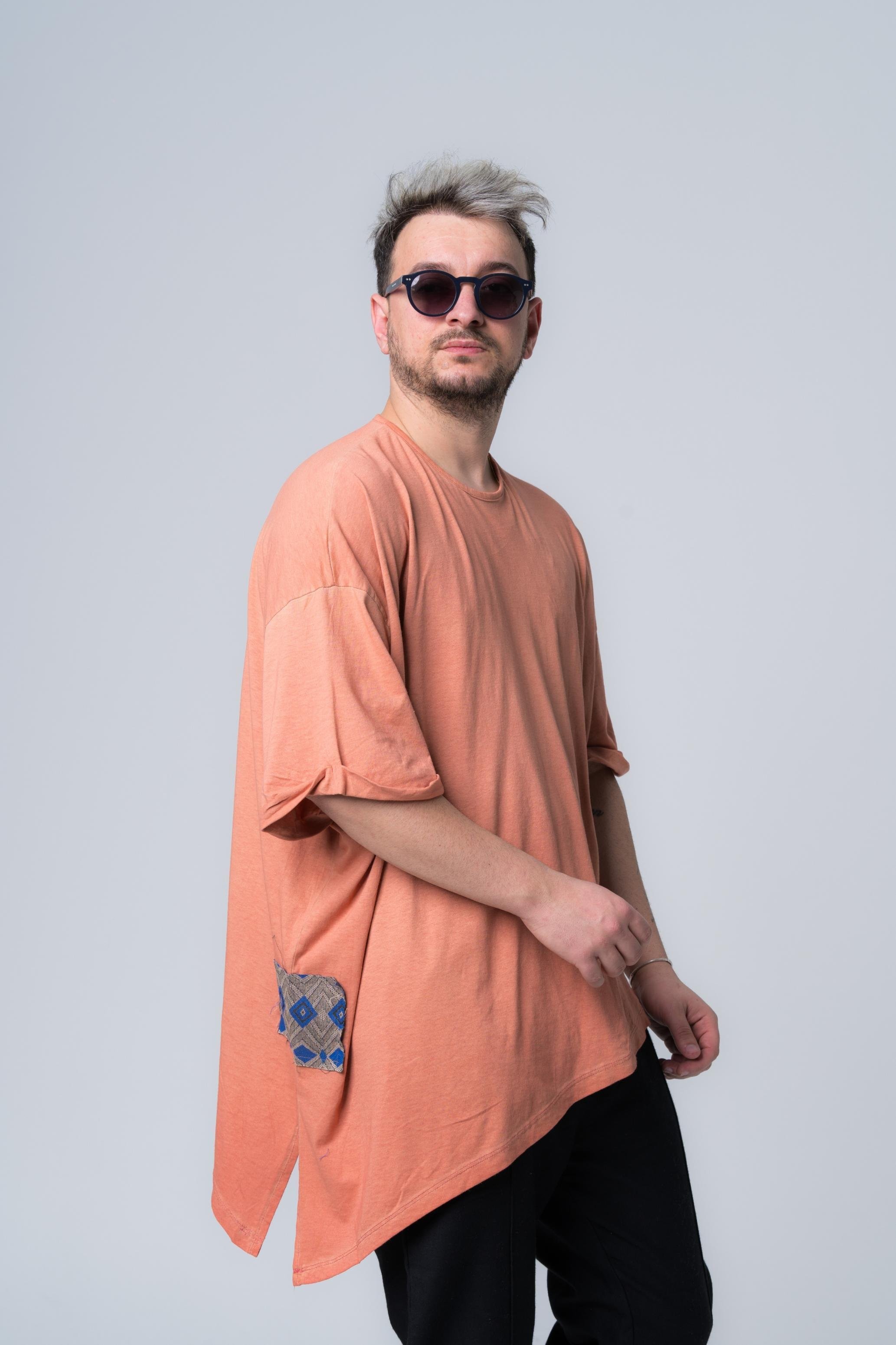 Asit Yıkama Asimetrik Kesim T-Shirt