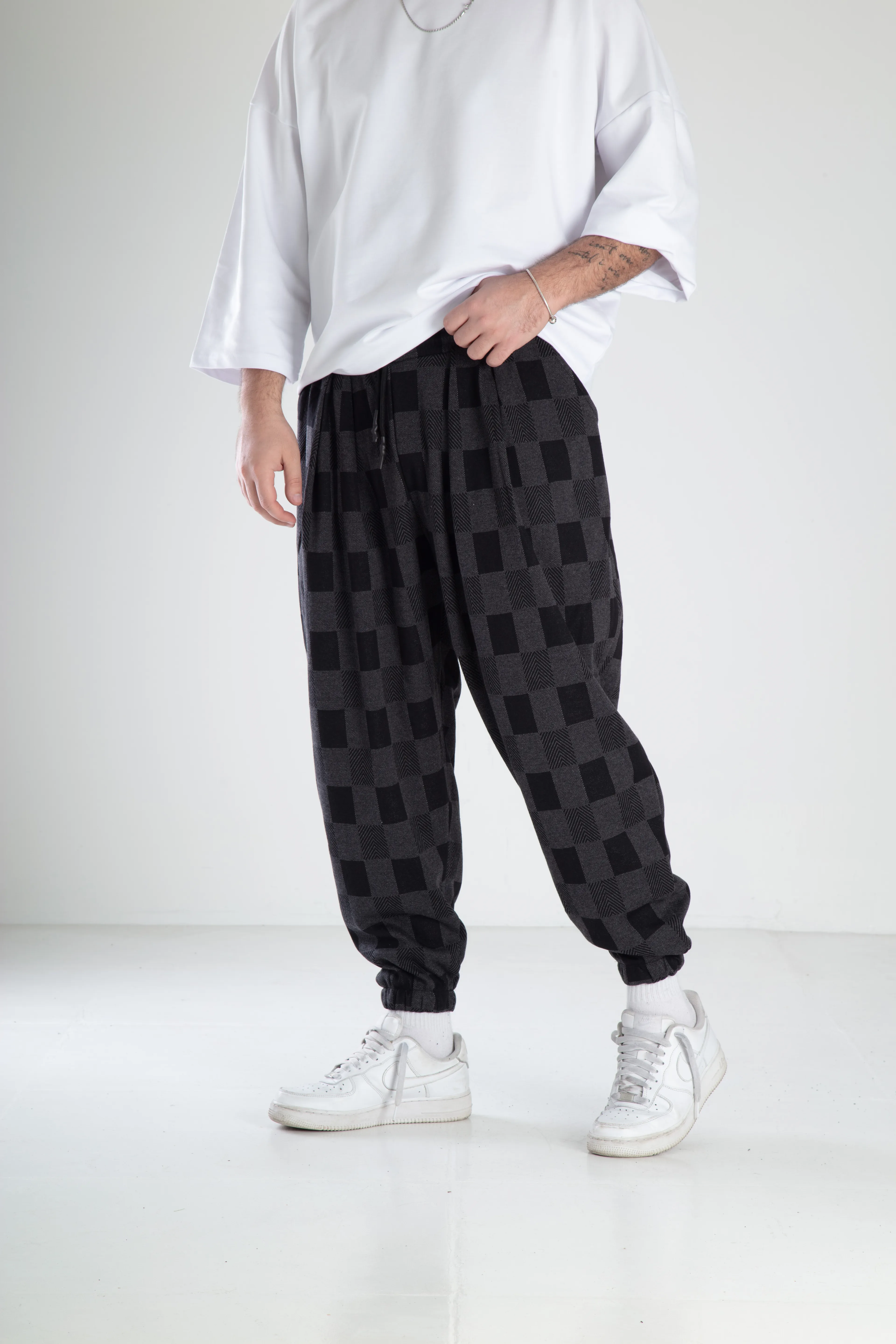 Kare Desen Spor Şalvar