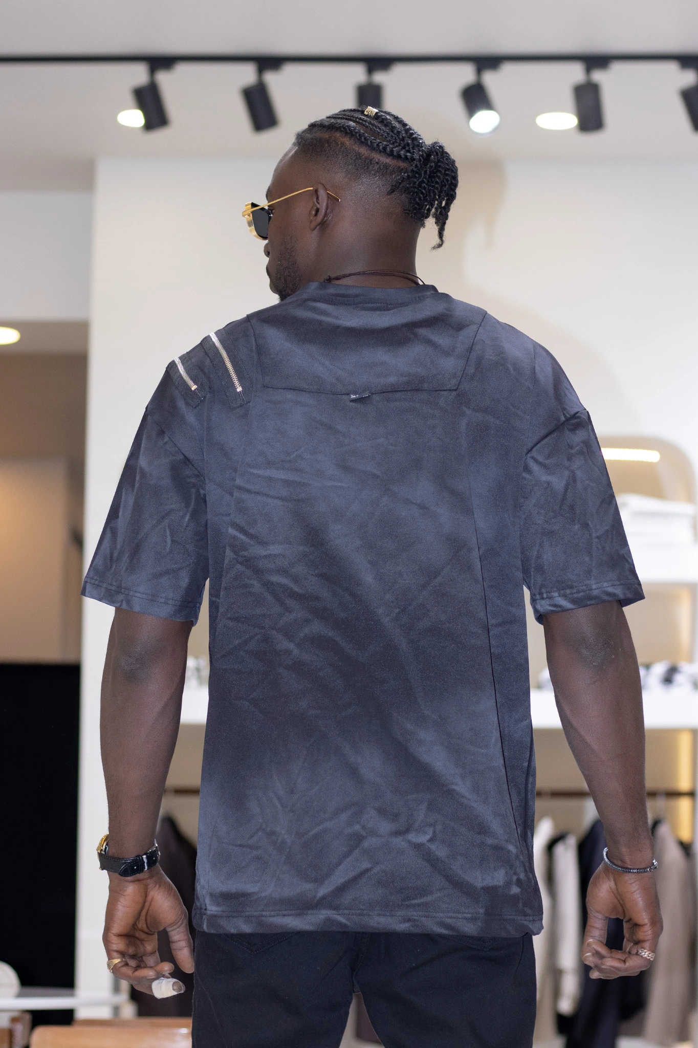 Omuz Fermuar Detaylı Oversize T-Shirt