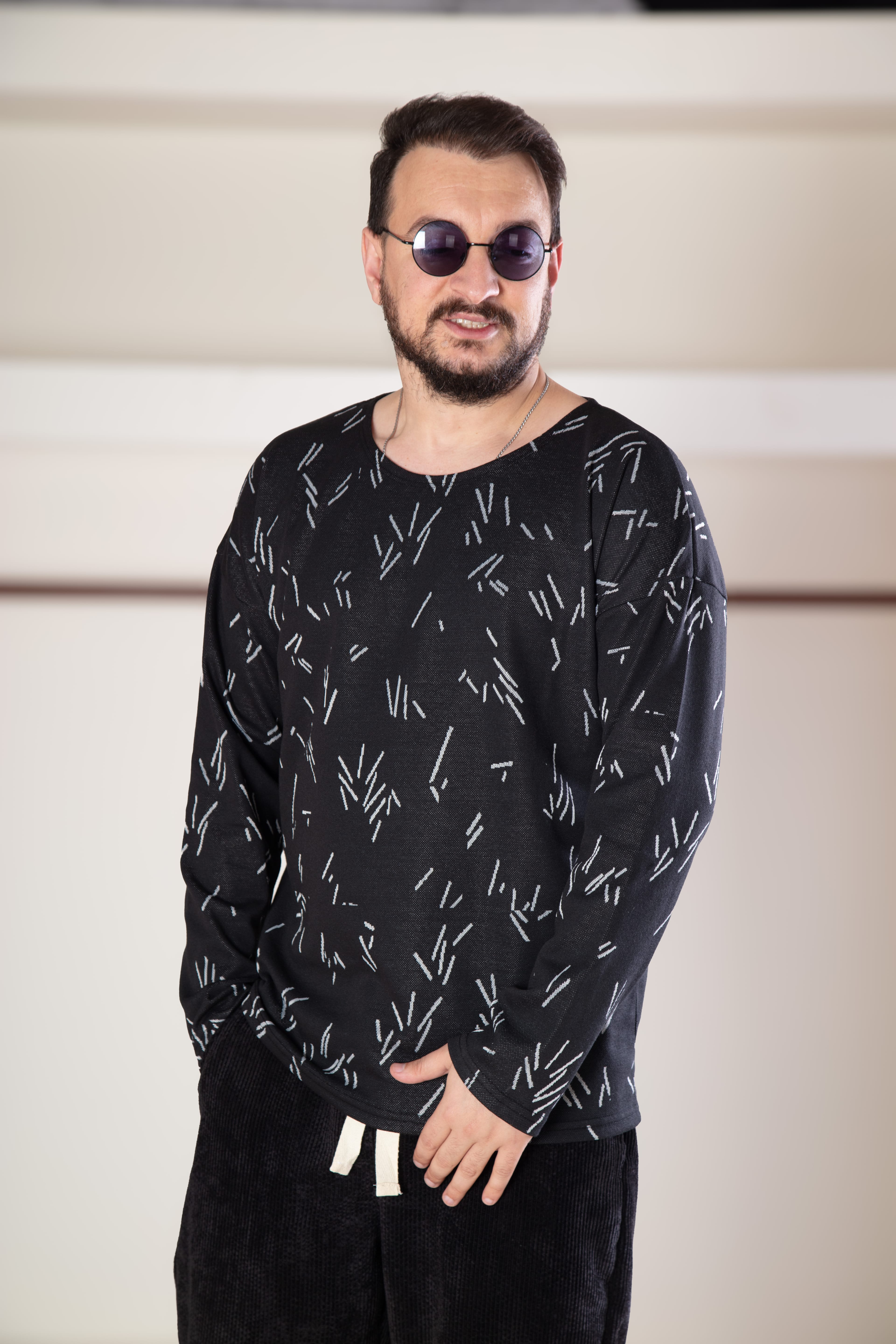 Acık Yaka Oversize Sweat