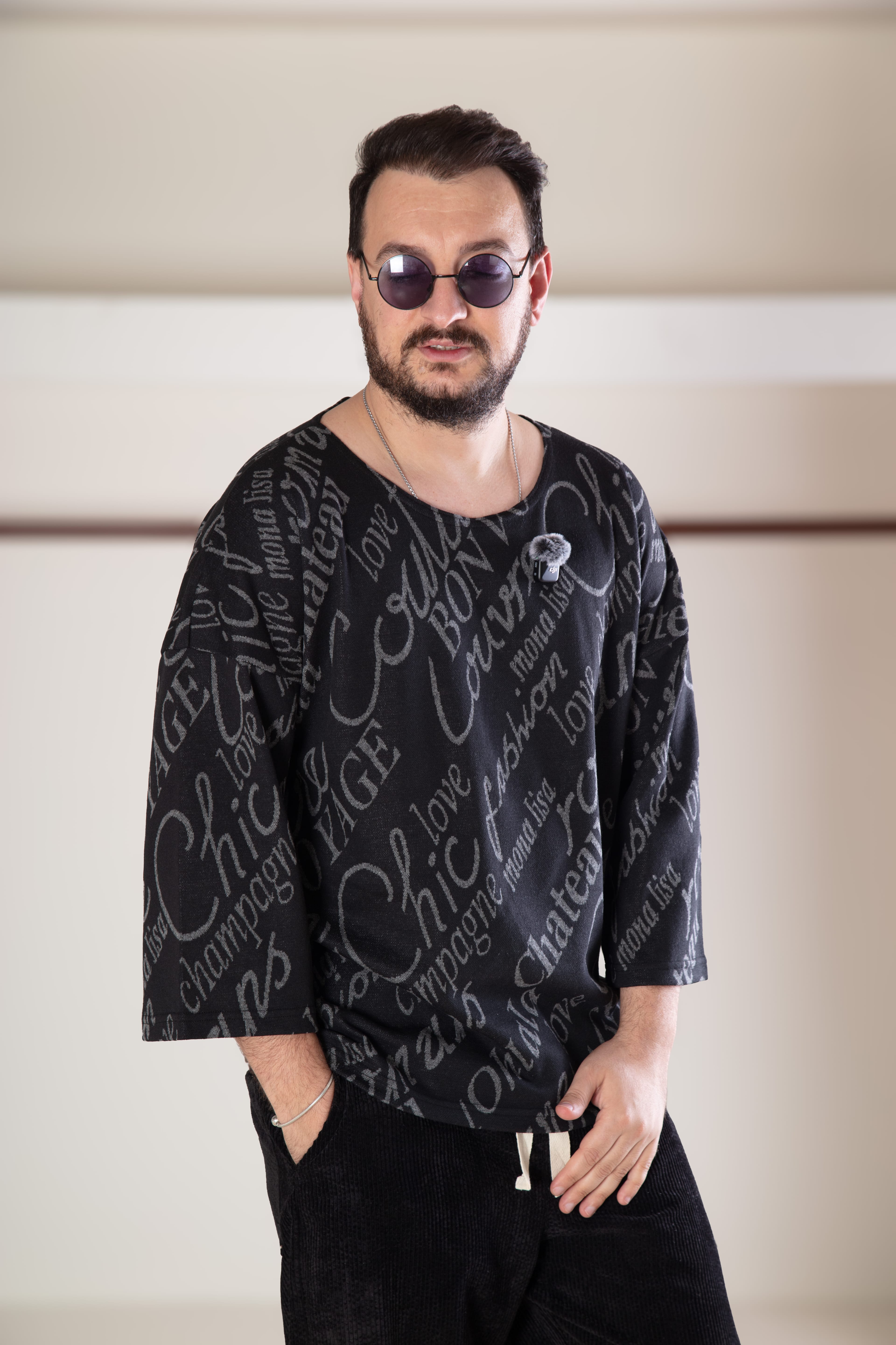 Acık Yaka Oversize Sweat