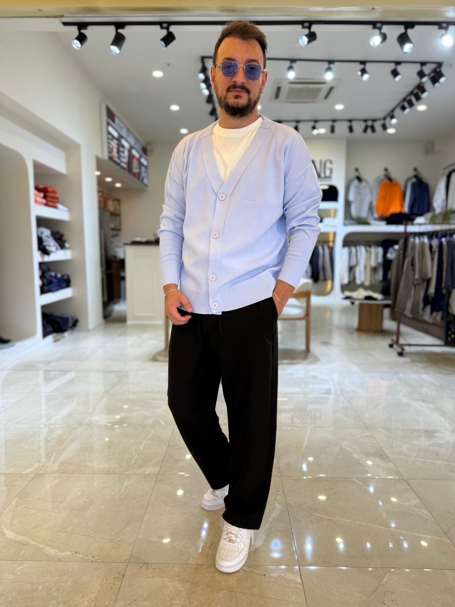 Düğme Detaylı Hırka