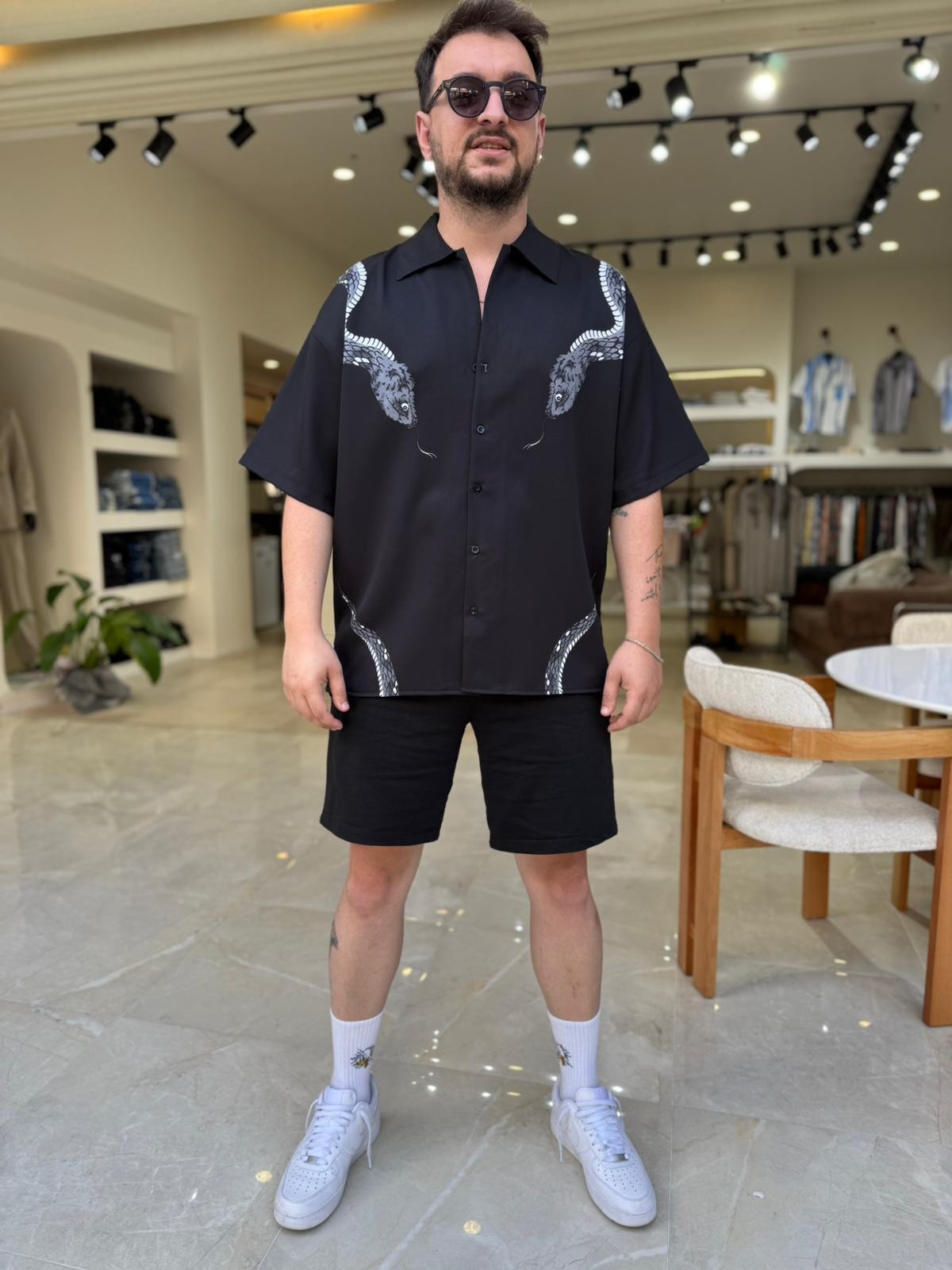 Oversize Nakışlı Gömlek