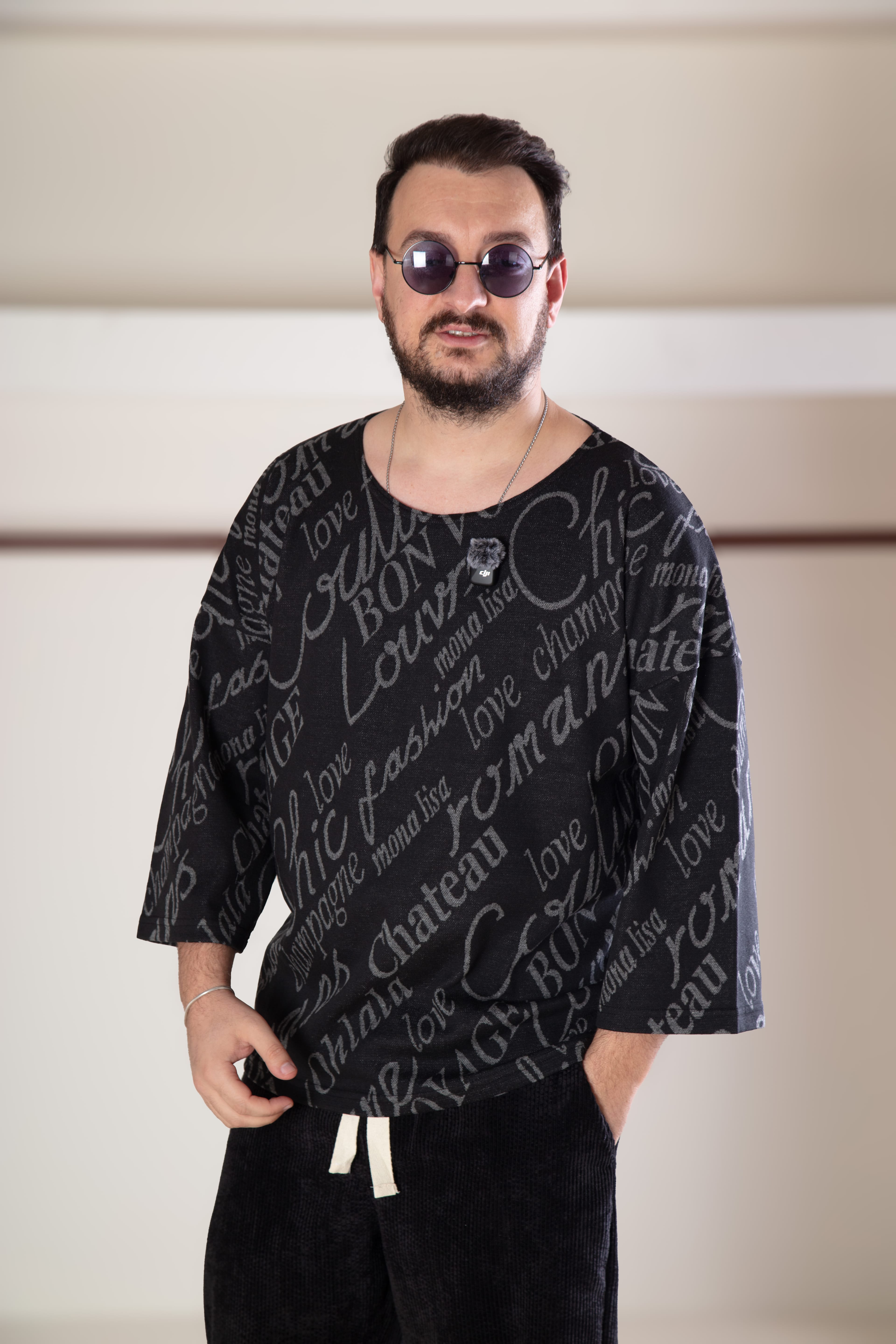 Acık Yaka Oversize Sweat