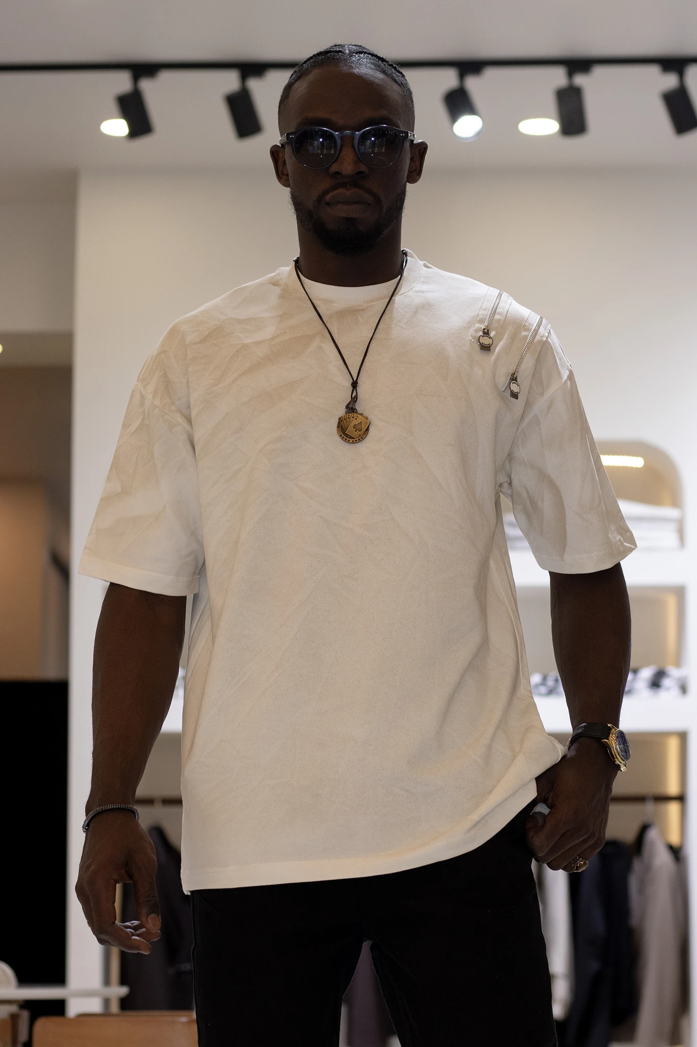 Omuz Fermuar Detaylı Oversize T-Shirt