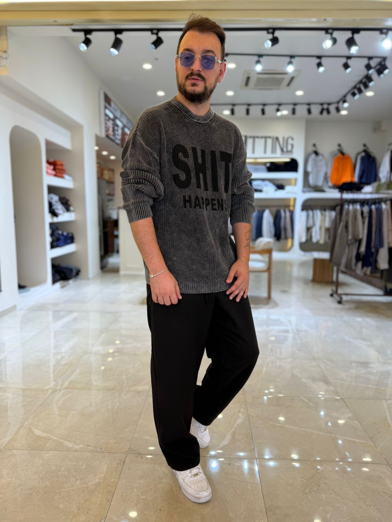 Shit Happens Detaylı Triko Sweat