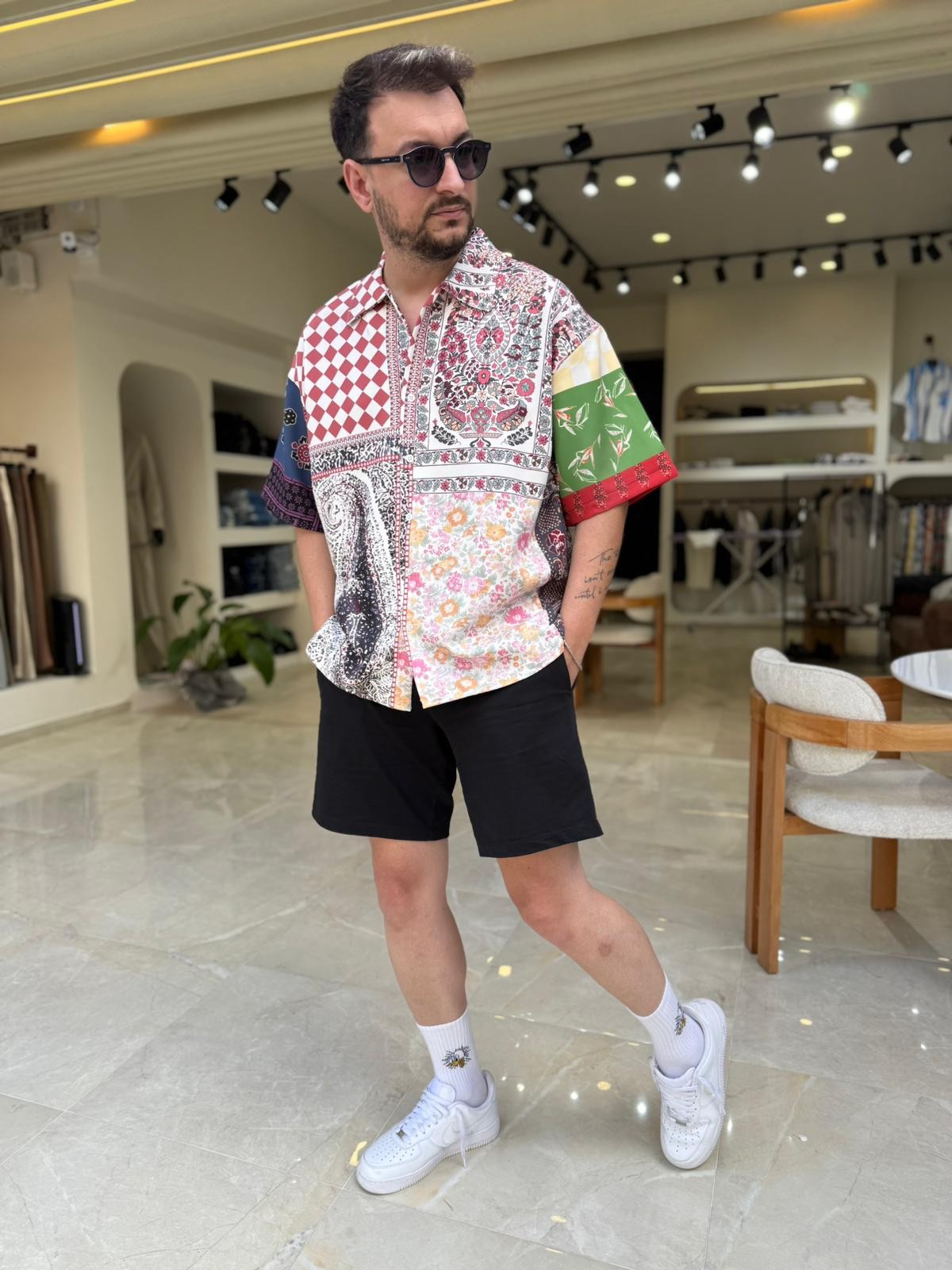 Oversize Nakışlı Gömlek