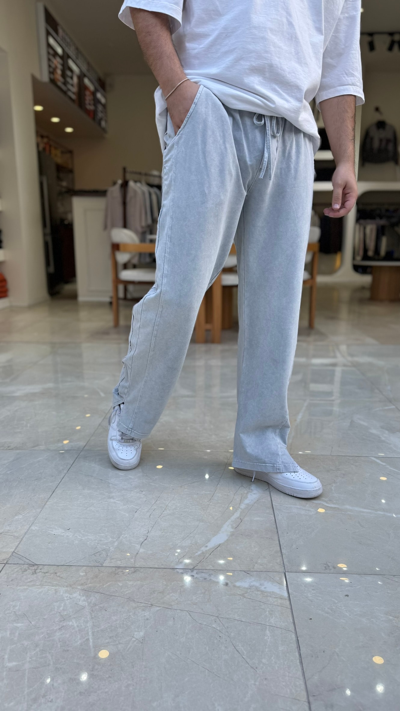 Yırtmaç Detaylı Baggy Eşofman Altı