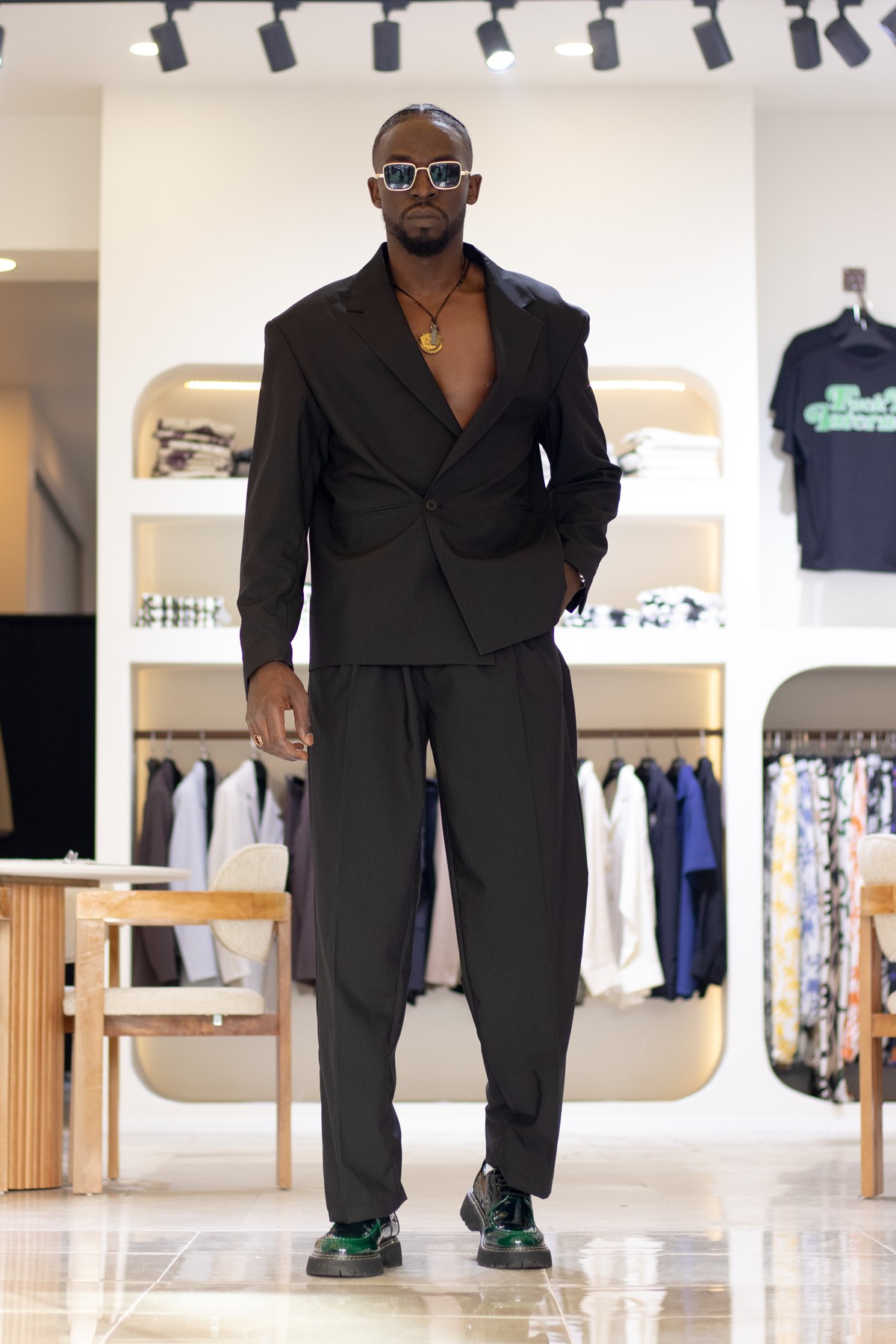 Oversize Çapraz Düğme Detaylı