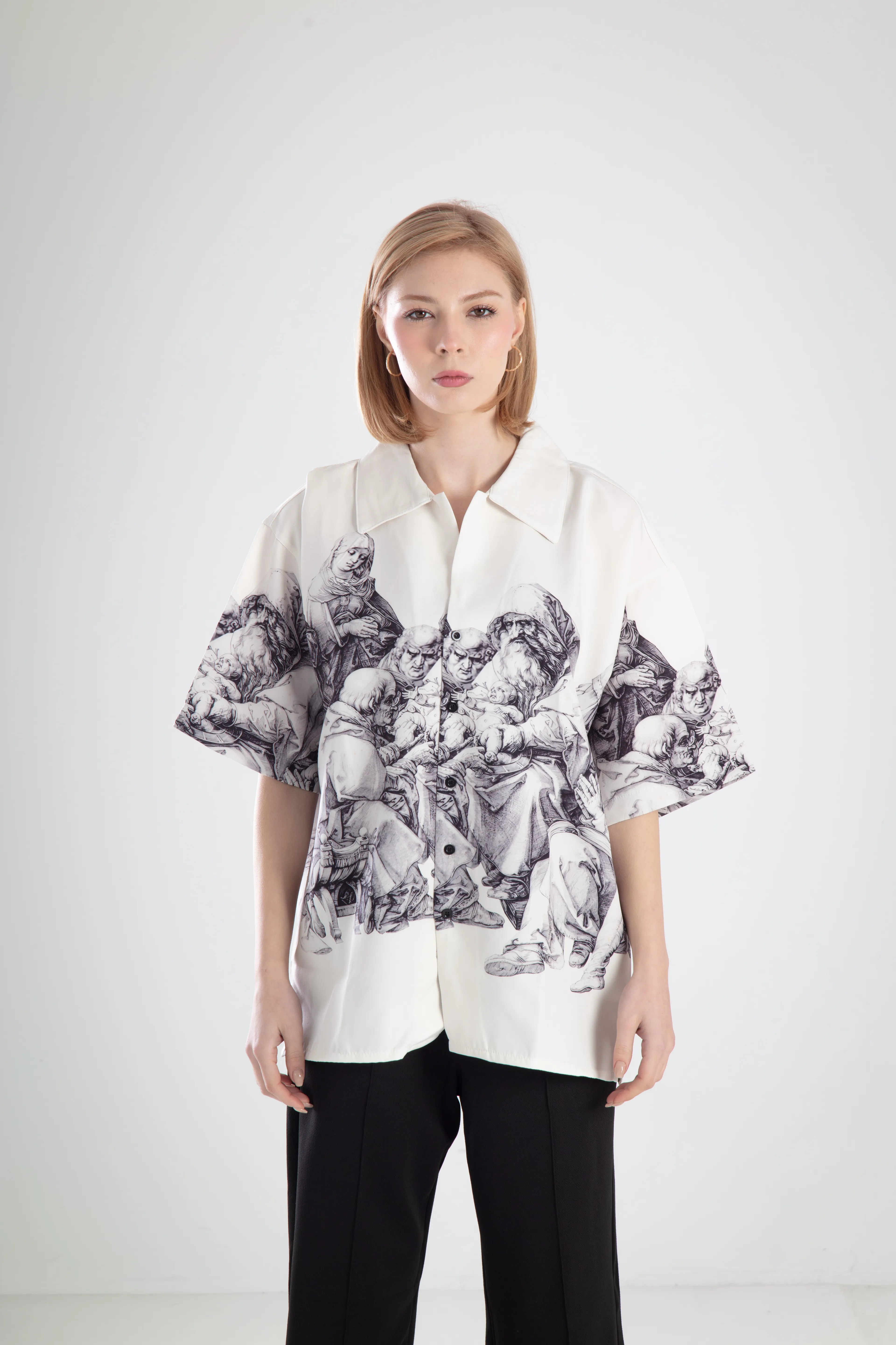 Kadın Oversize Renaissance Reverie Baskılı Gömlek 