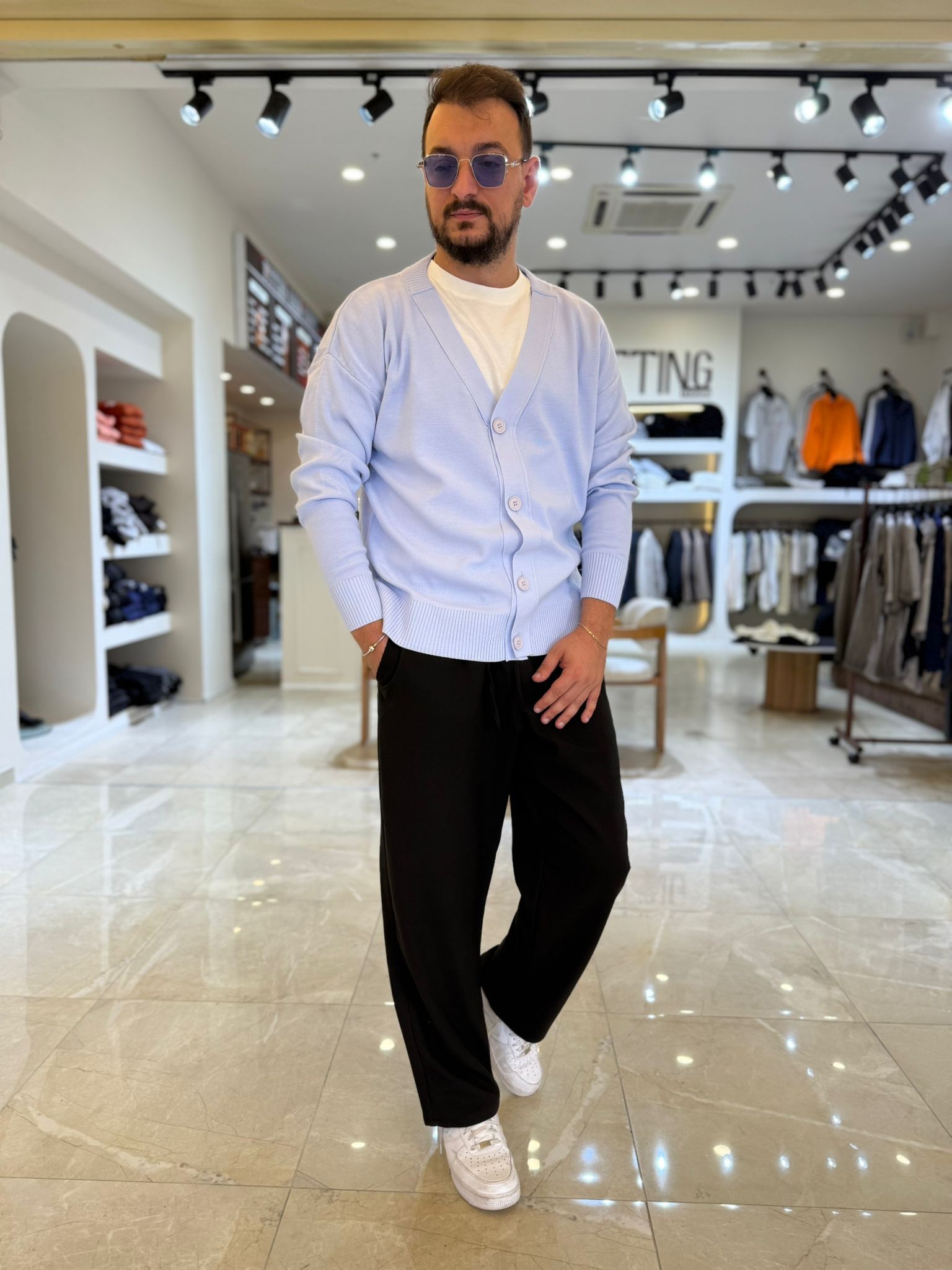Düğme Detaylı Hırka