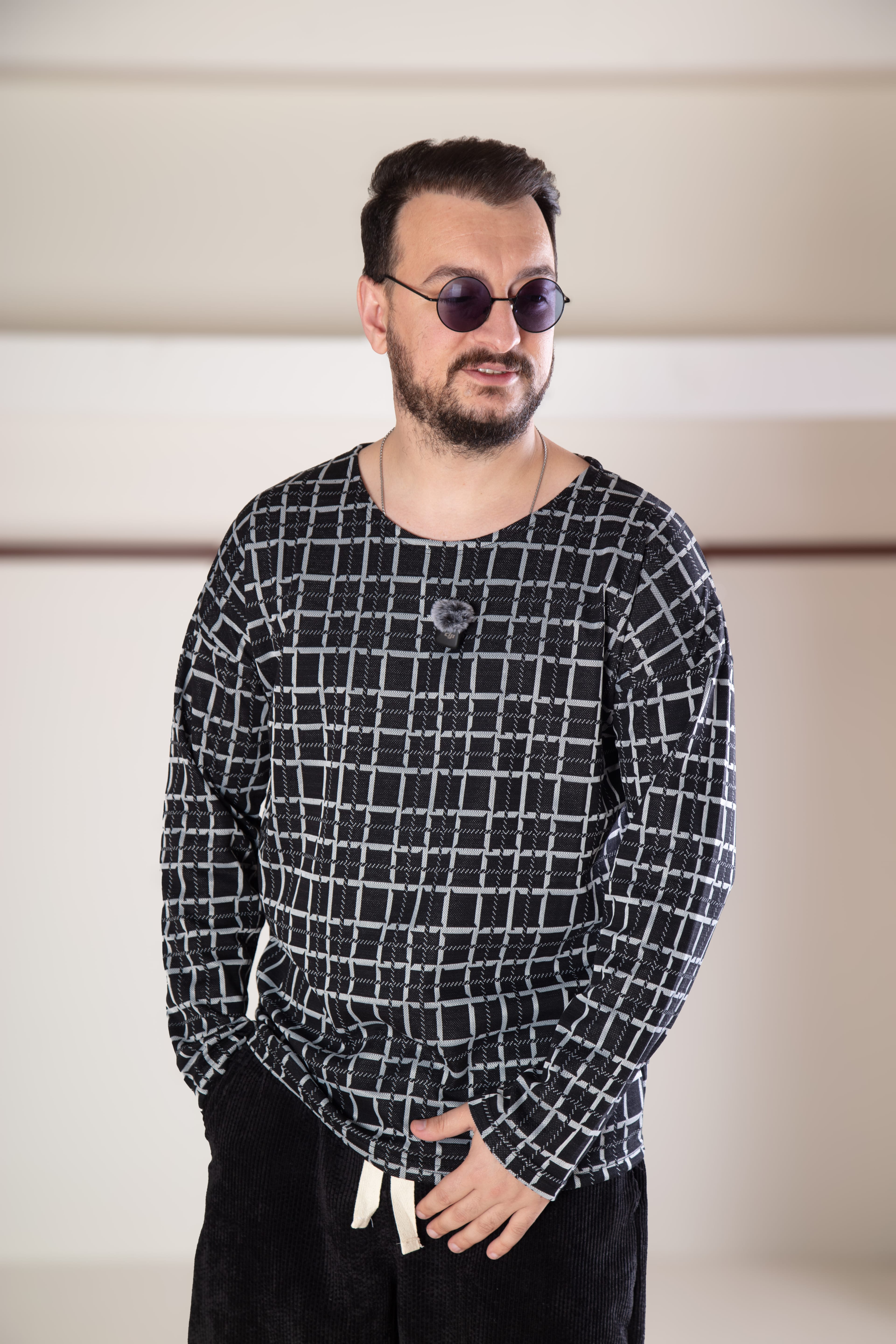 Acık Yaka Oversize Sweat