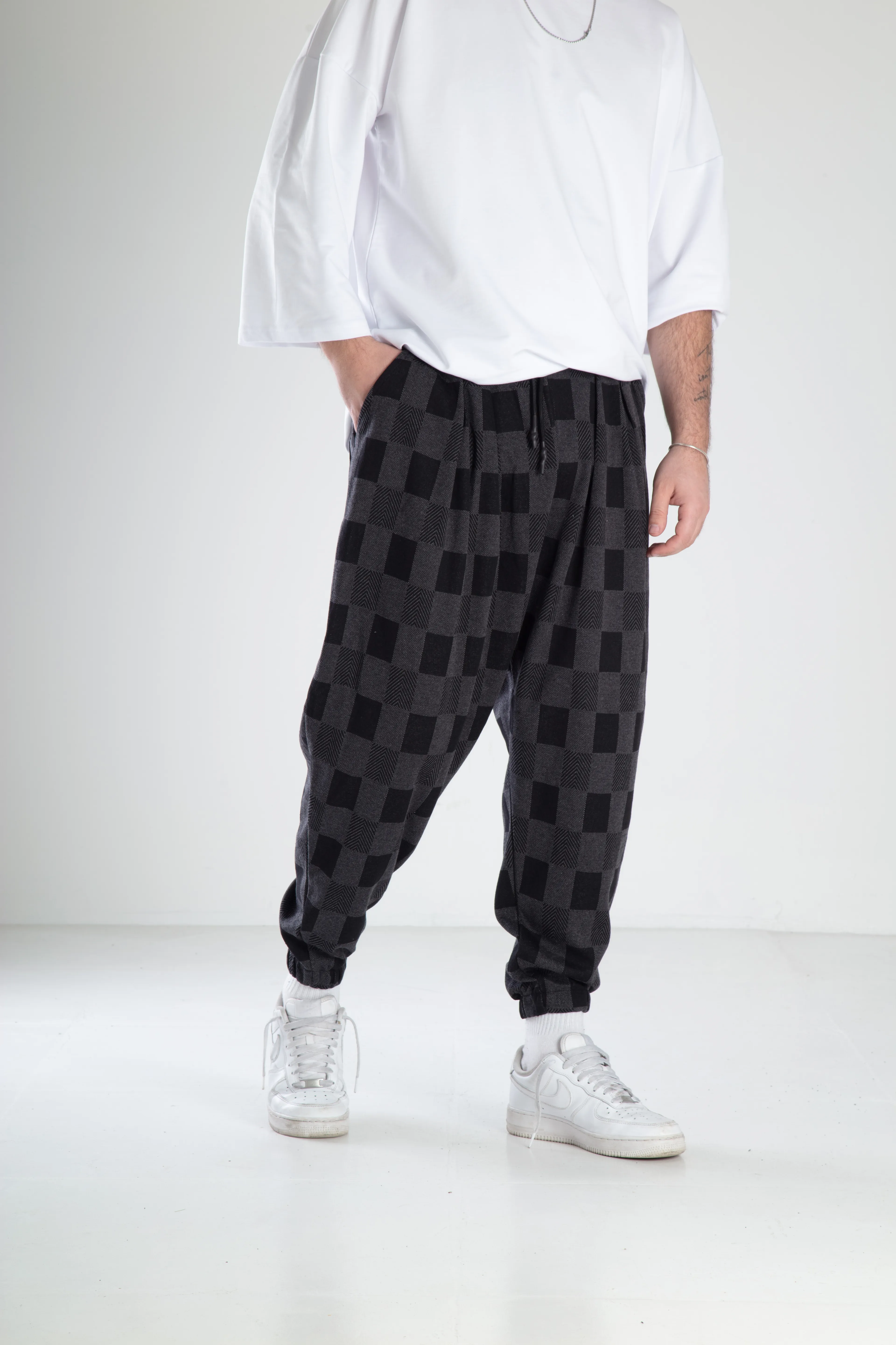 Kare Desen Spor Şalvar