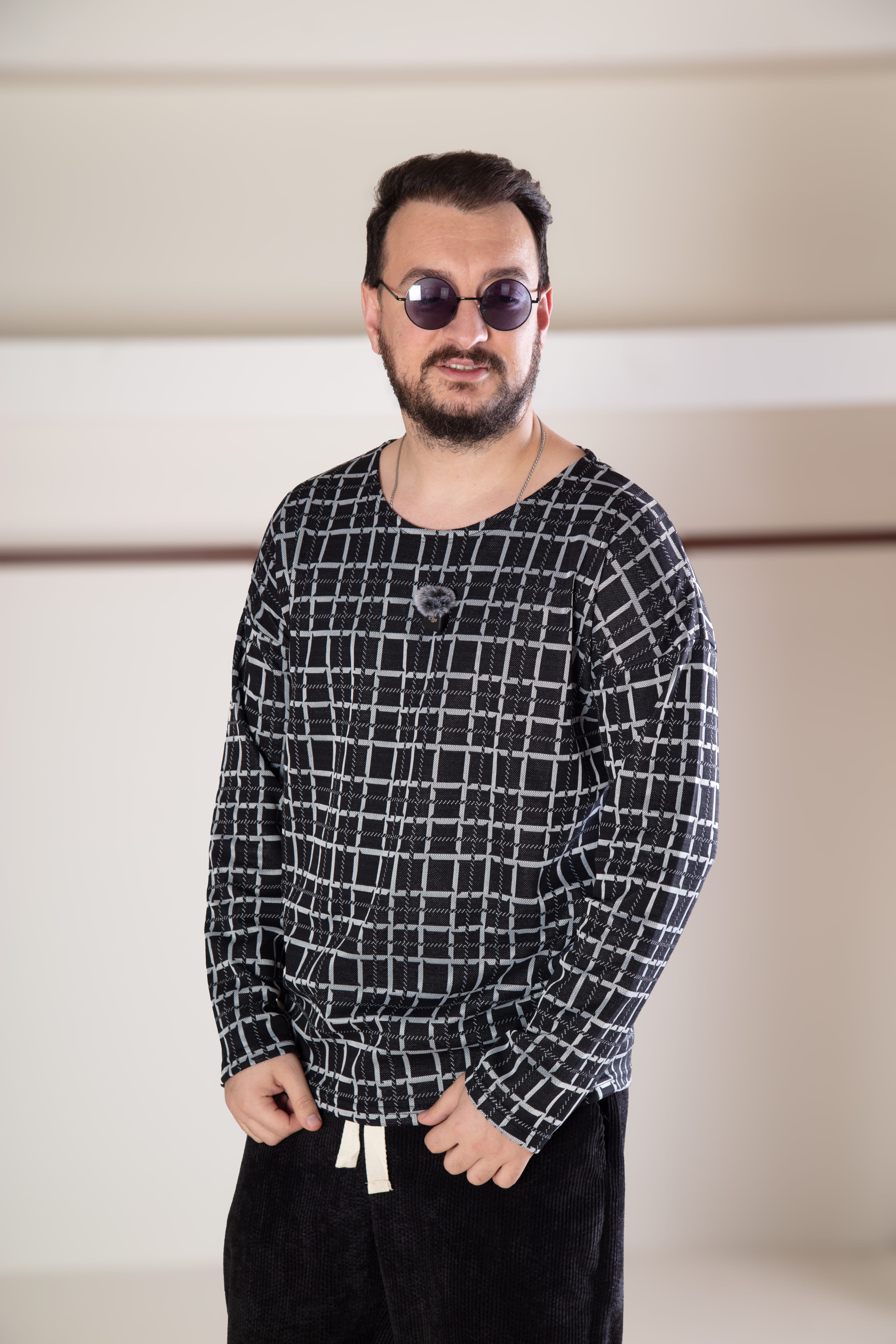 Acık Yaka Oversize Sweat