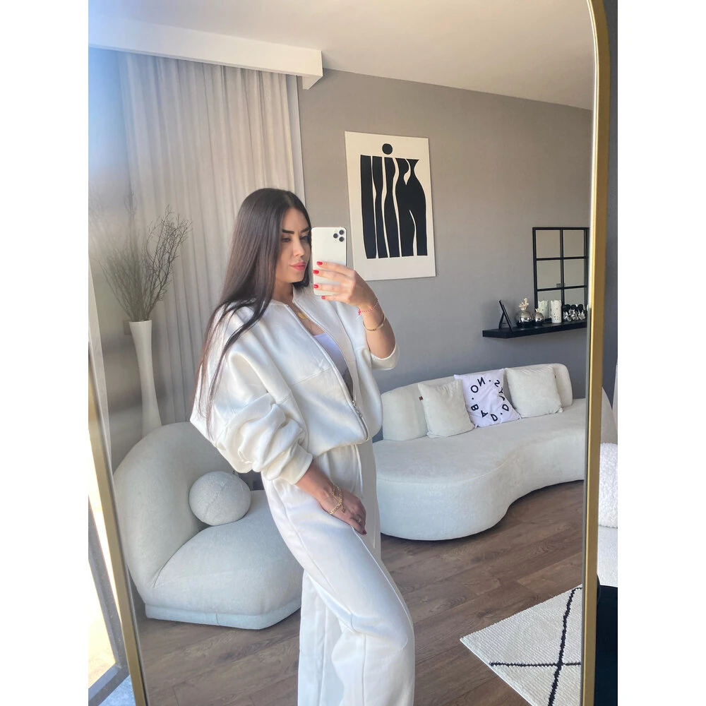 Beyaz Eşofman Takımı