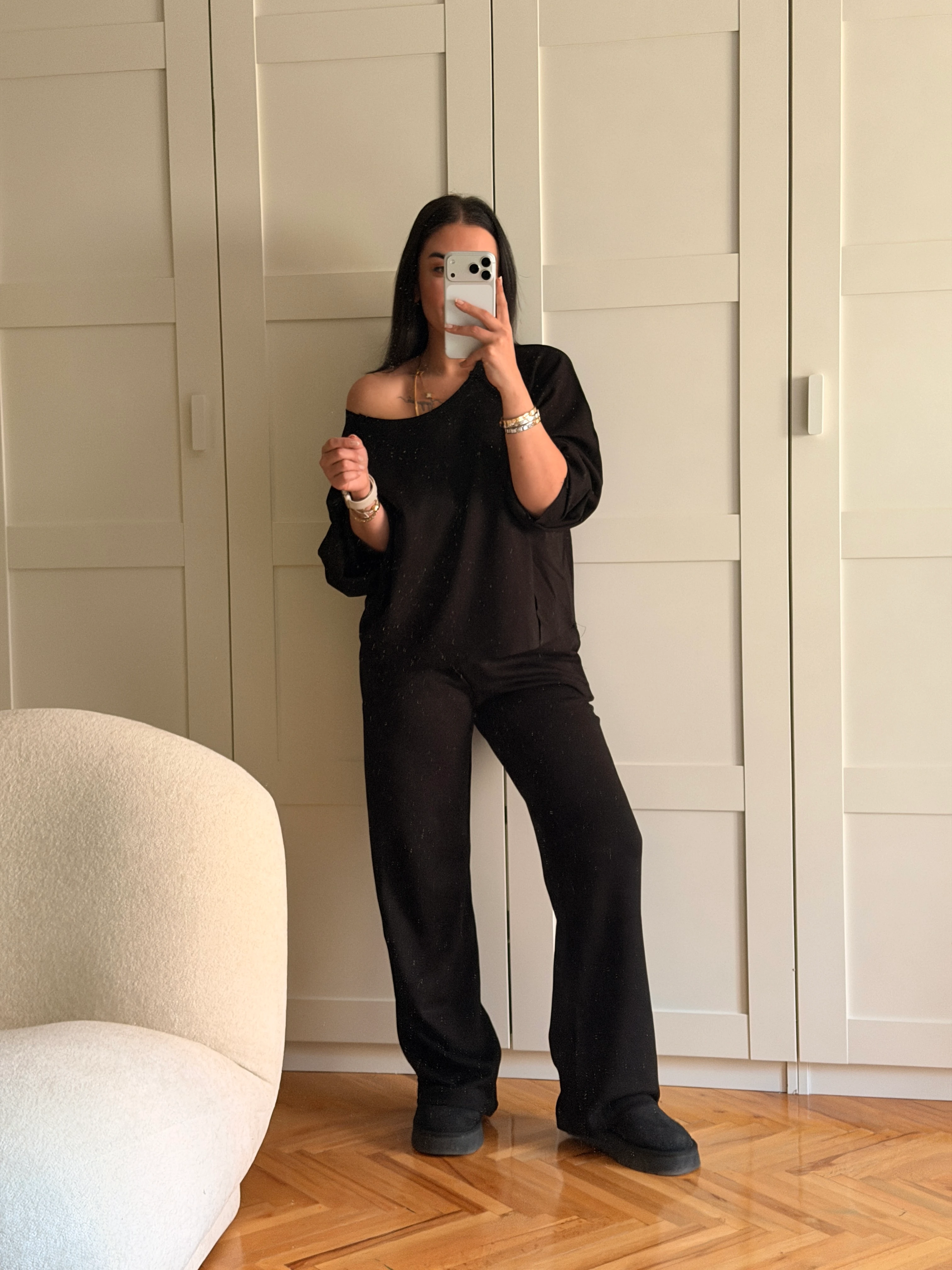 MARKA MODEL KAYIK YAKA TAKIM