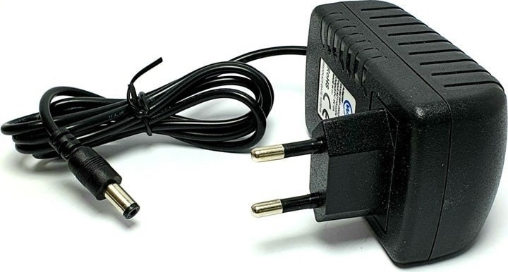 9V 2A Adaptör 9 Volt 2 Amper 5.5 x 2.5 mm Jak Fişli Plastik Kasa  WP-0902P
