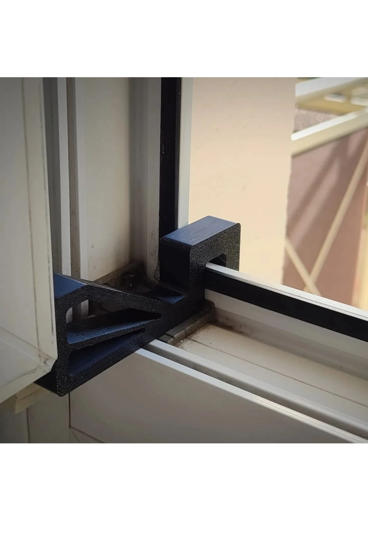 pencere stoperi pencere kapanma engelleyici