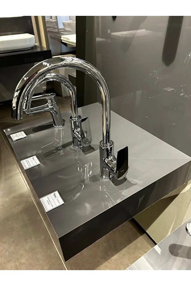 BANYO+LAVABO+EVİYE BATARYASI VE TEMA 53260 TEPE DUŞ SETİ