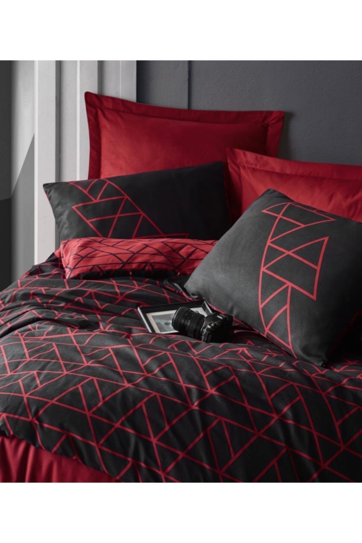 Emh Dark Çift Kişilik Nevresim Takımı Shadow Bordo