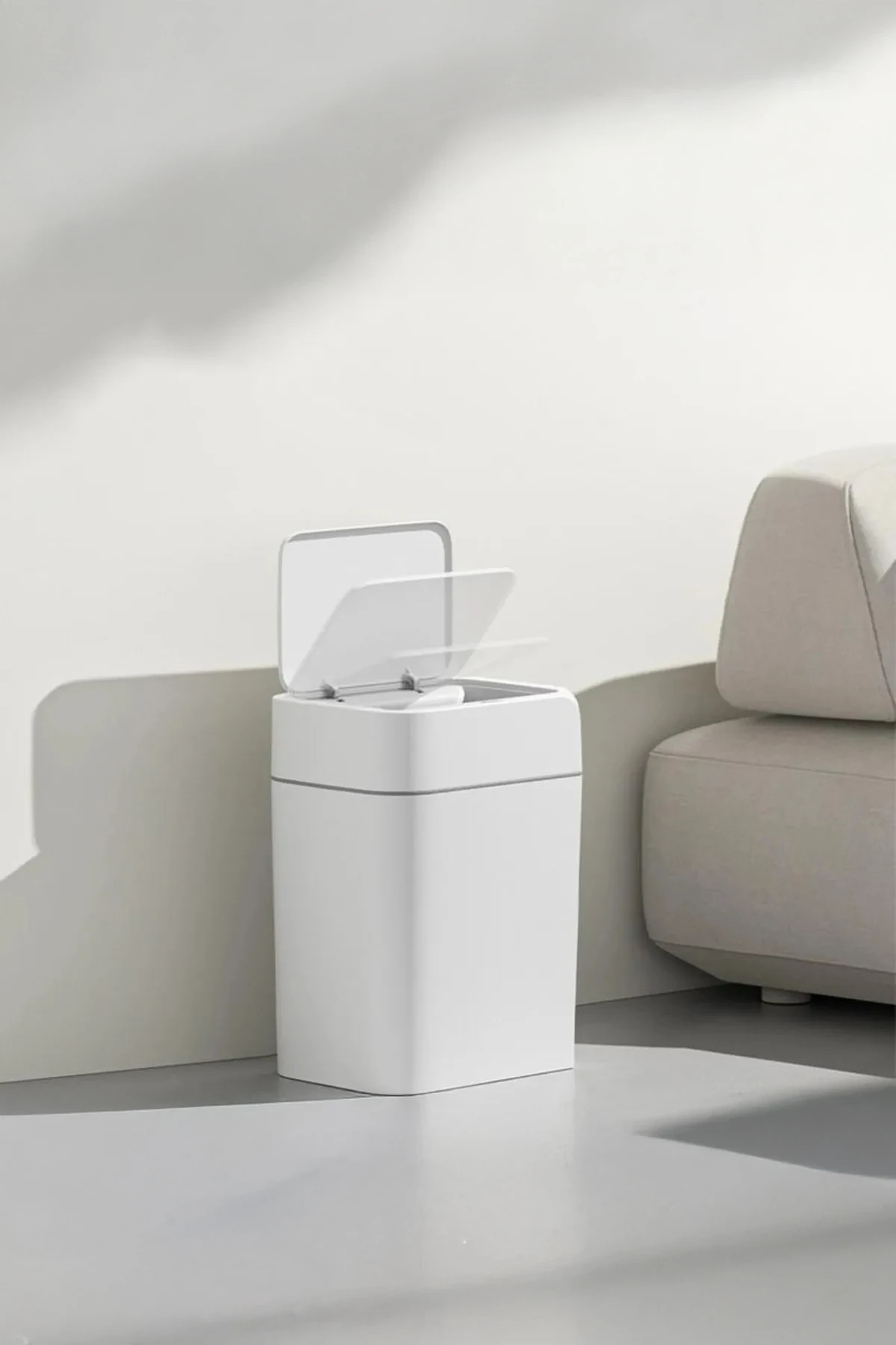 4147 Hareket Sensörlü Sessiz Kapatma Çöp Kutusu Banyo Mutfak Çöp Kovası Kapaklı Banyo Çöp Kovası