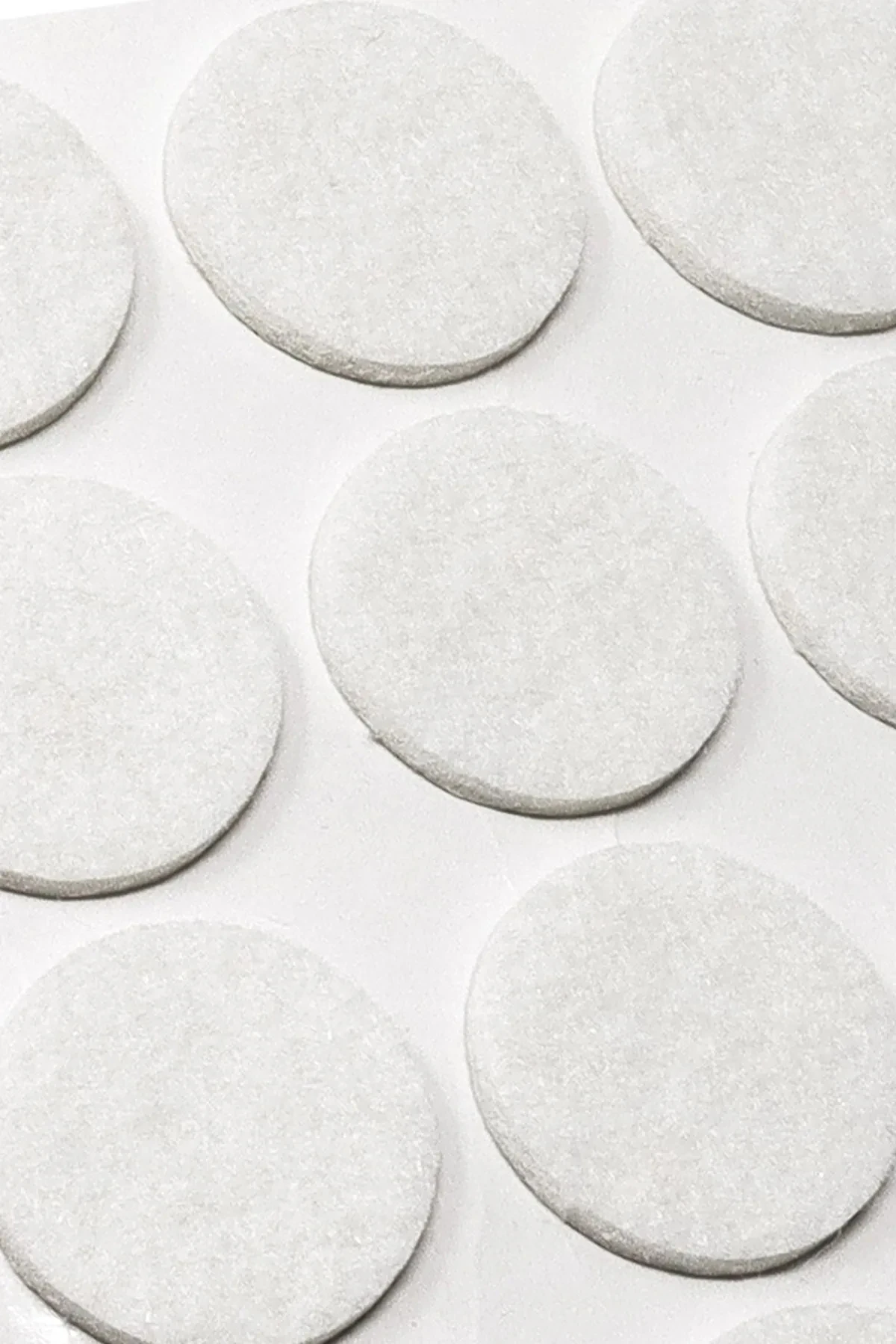 Yapışkanlı Parke Zemin Koruyucu Kaydırmaz Keçe Masa Sandalye Ayak Keçesi 24MM (33 Adet)