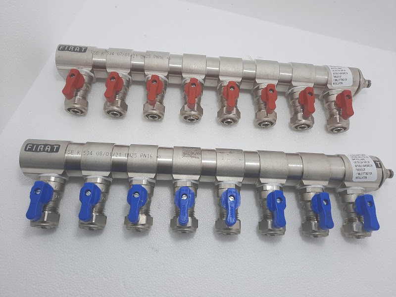 1" Mini Küresel Vanalı Kollektör 8 Çıkışlı 2'li Takım (1 Kırmızı+1 Mavi)