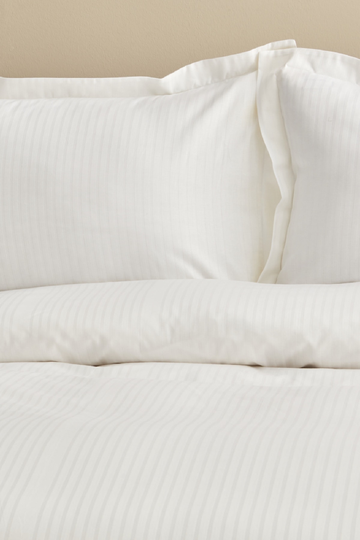 Uniq %100 Pamuk Saten King Size Nevresim Takımı Beyaz