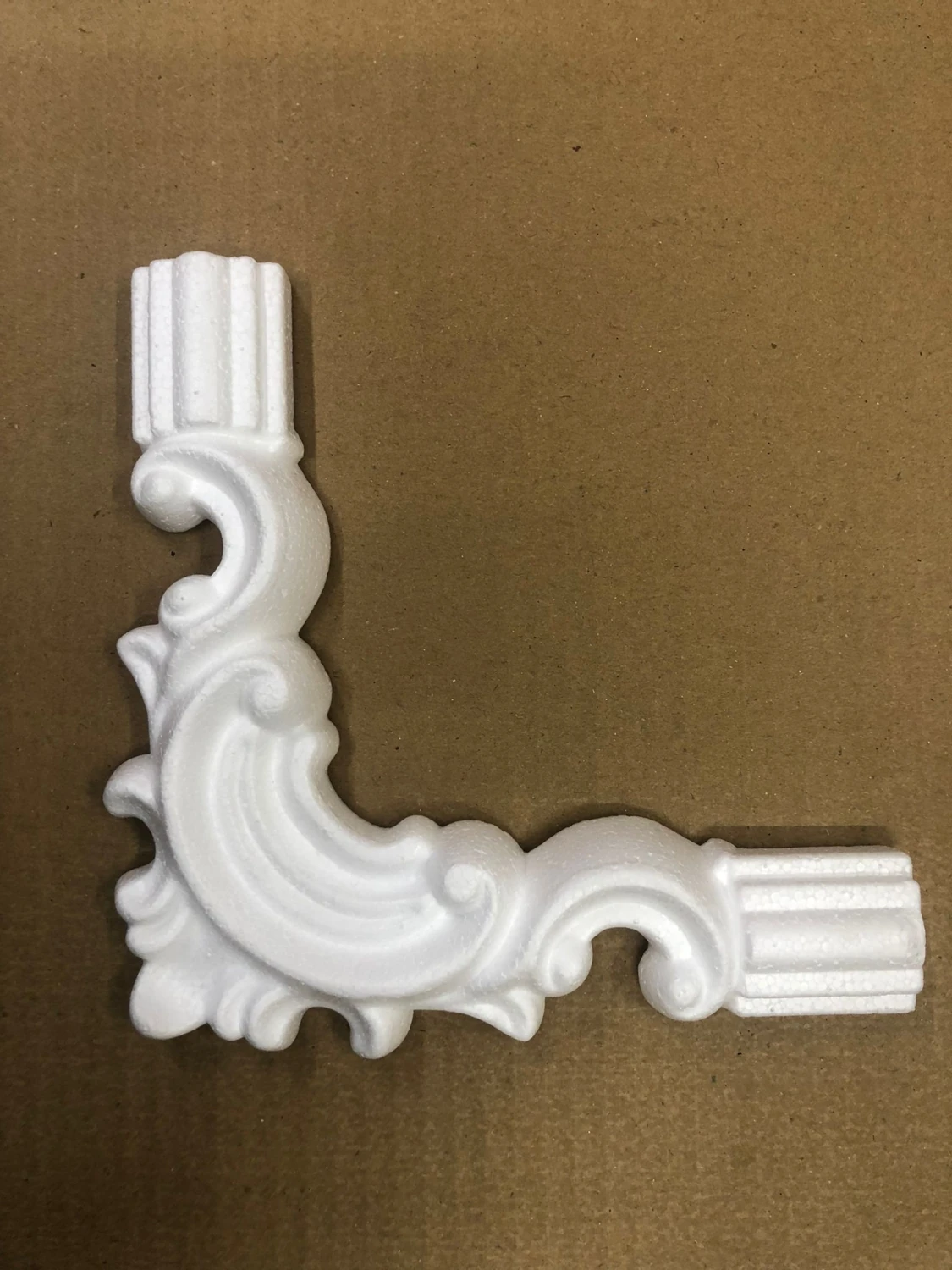 Yedi Tepe Osmanlı Desenli Stropiyer Köpük Çıta Köşesi Çk-4