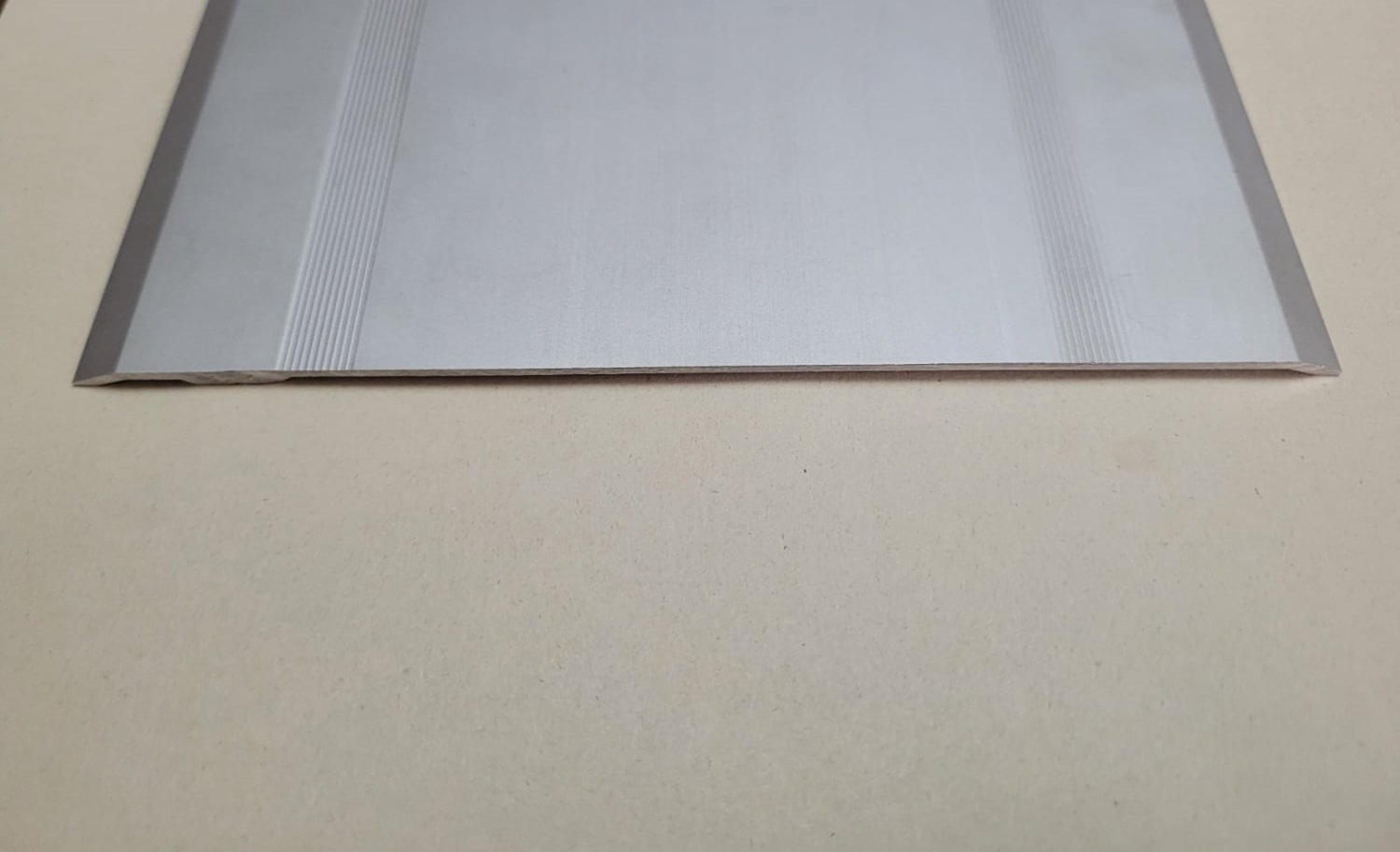 Alüminyum Geniş Eşik PROFILI15 Cm- Parke Zemin Geçi Profili - Mat Gri
