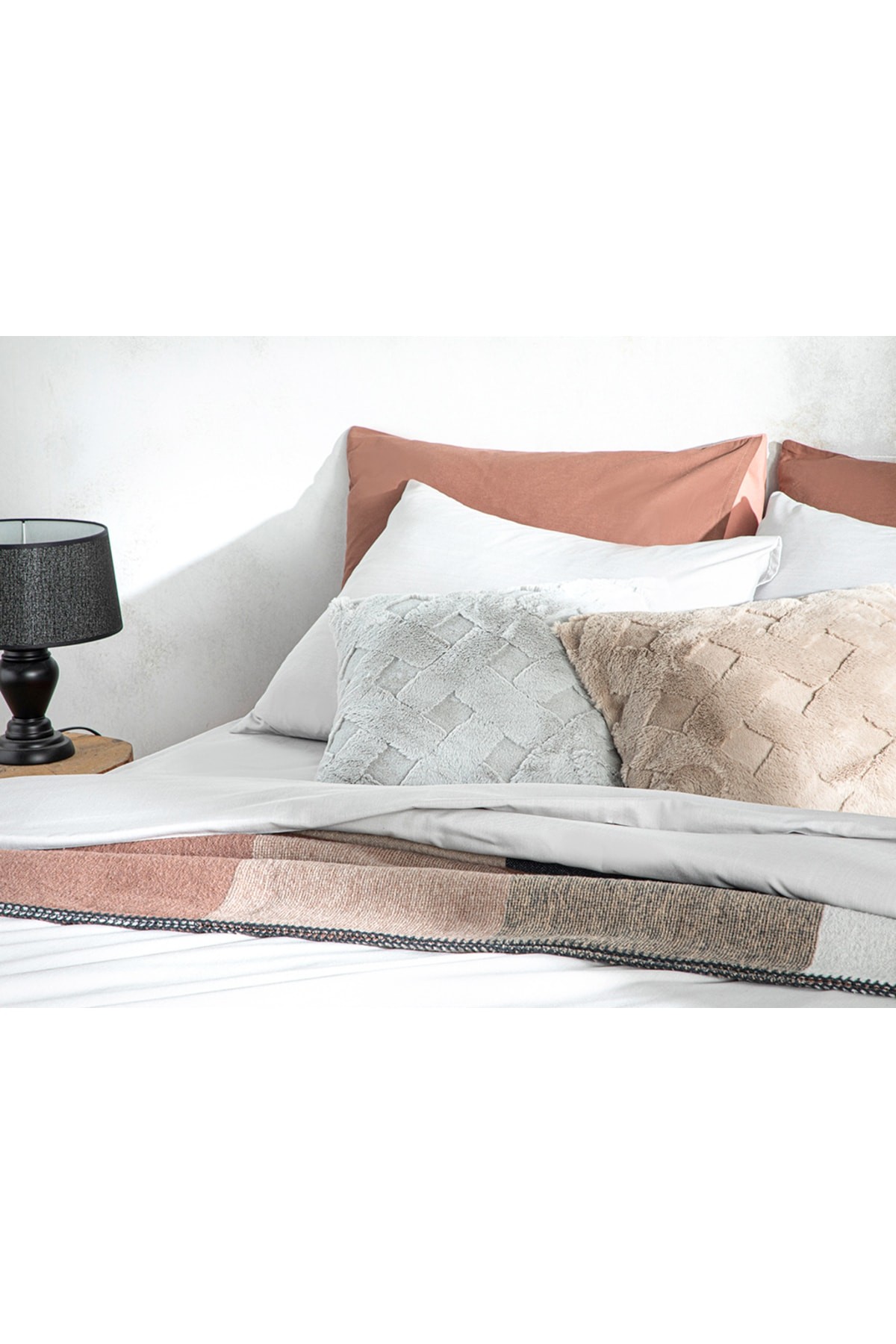 Novella Premium Soft Cotton Çift Kişilik Nevresim Takımı 200x220 Cm Gri